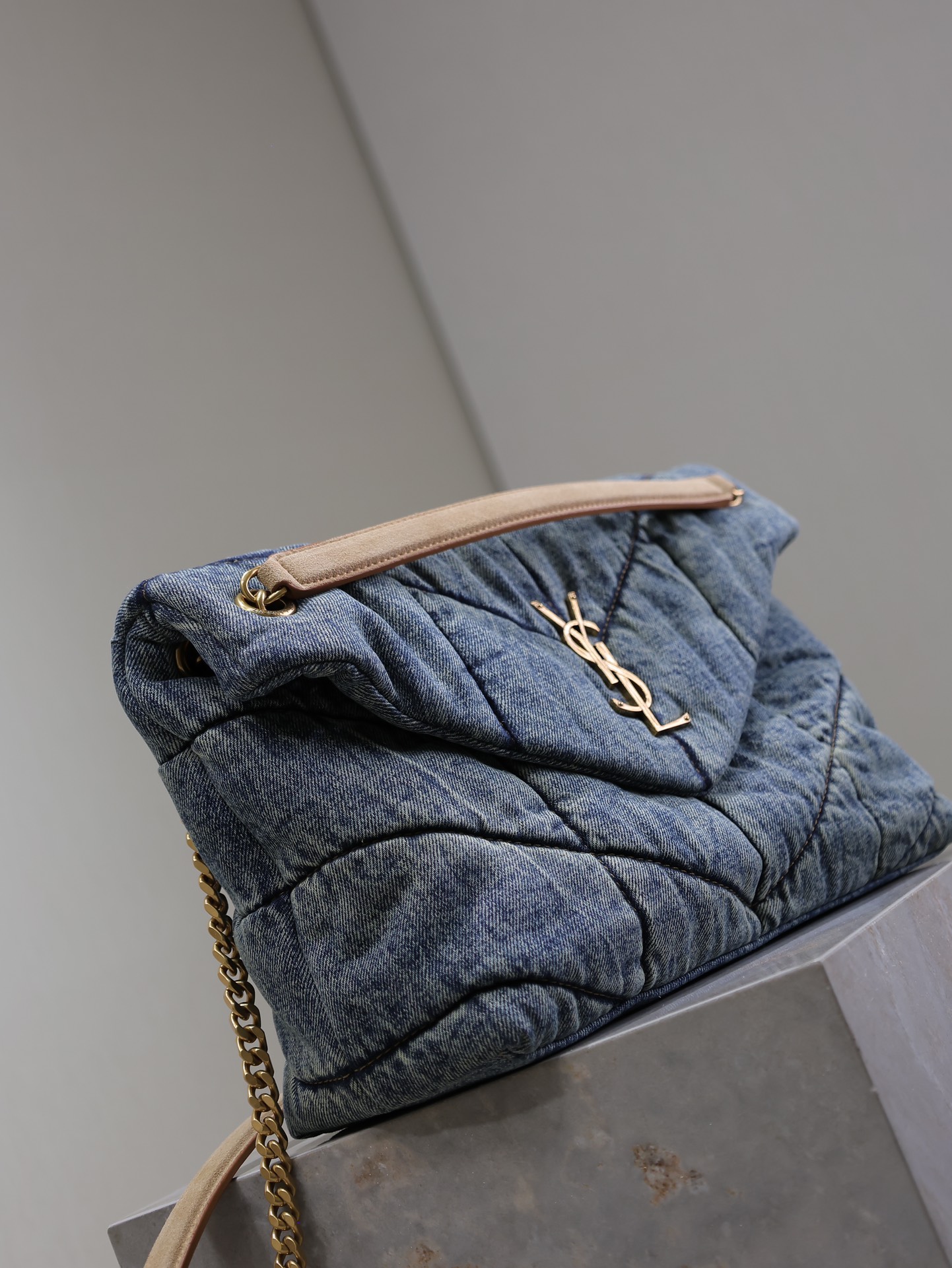 Yves Saint Laurent Loulou ffer denim bag 577475