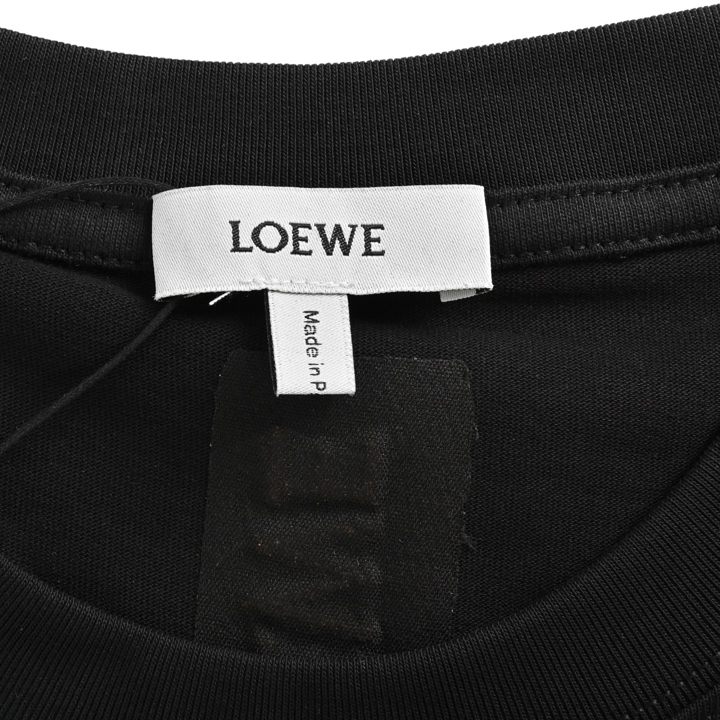 Loewe 25ss short sleeve with contrasting logo embroidery on pockets