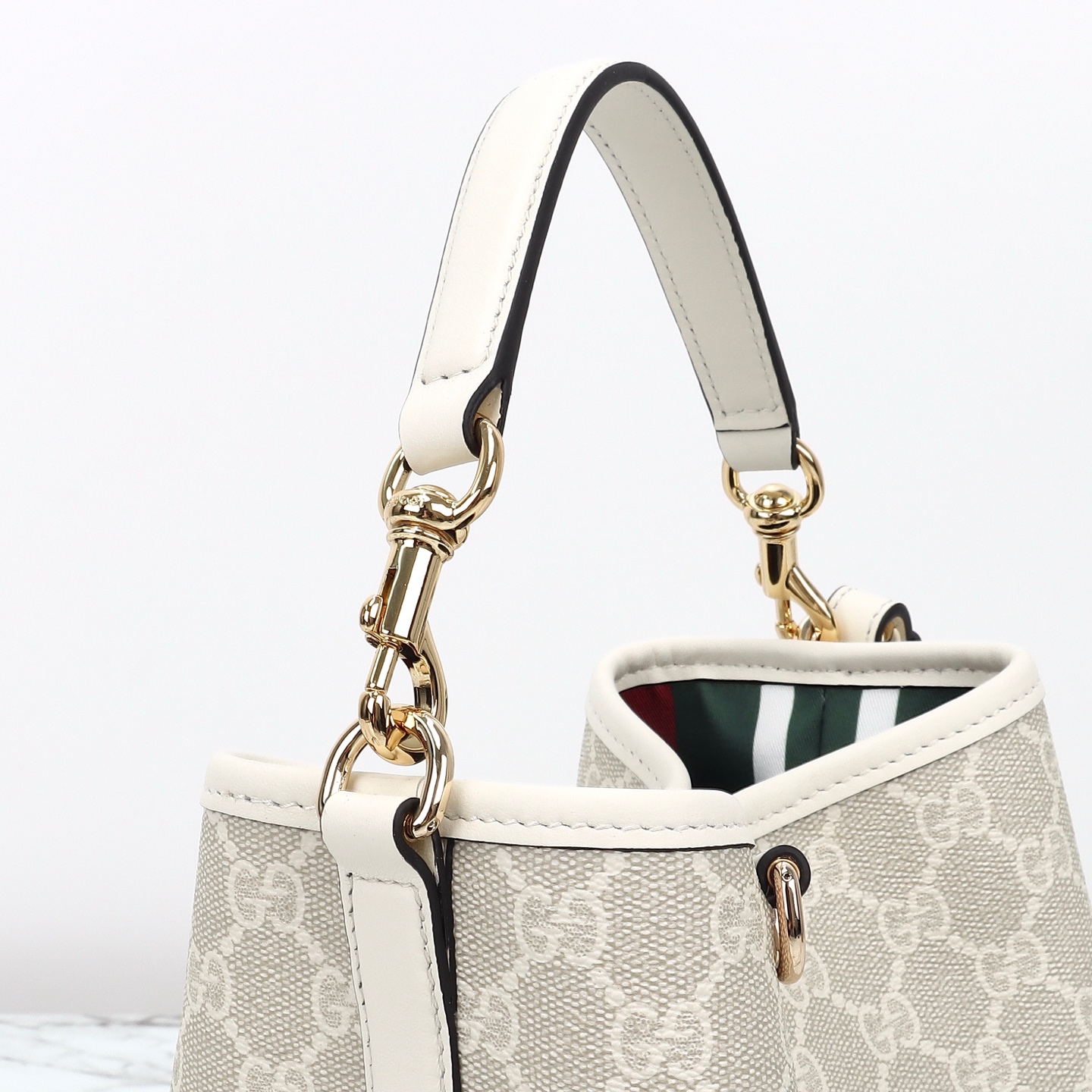 Gucci GG Emblem small bucket bag ‎815118 FAD6L 9641