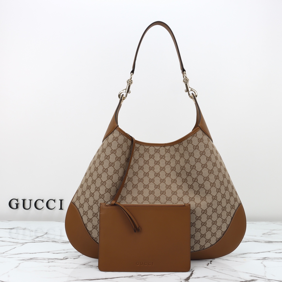 Gucci B large shoulder bag ‎815924 HAAKG 9755