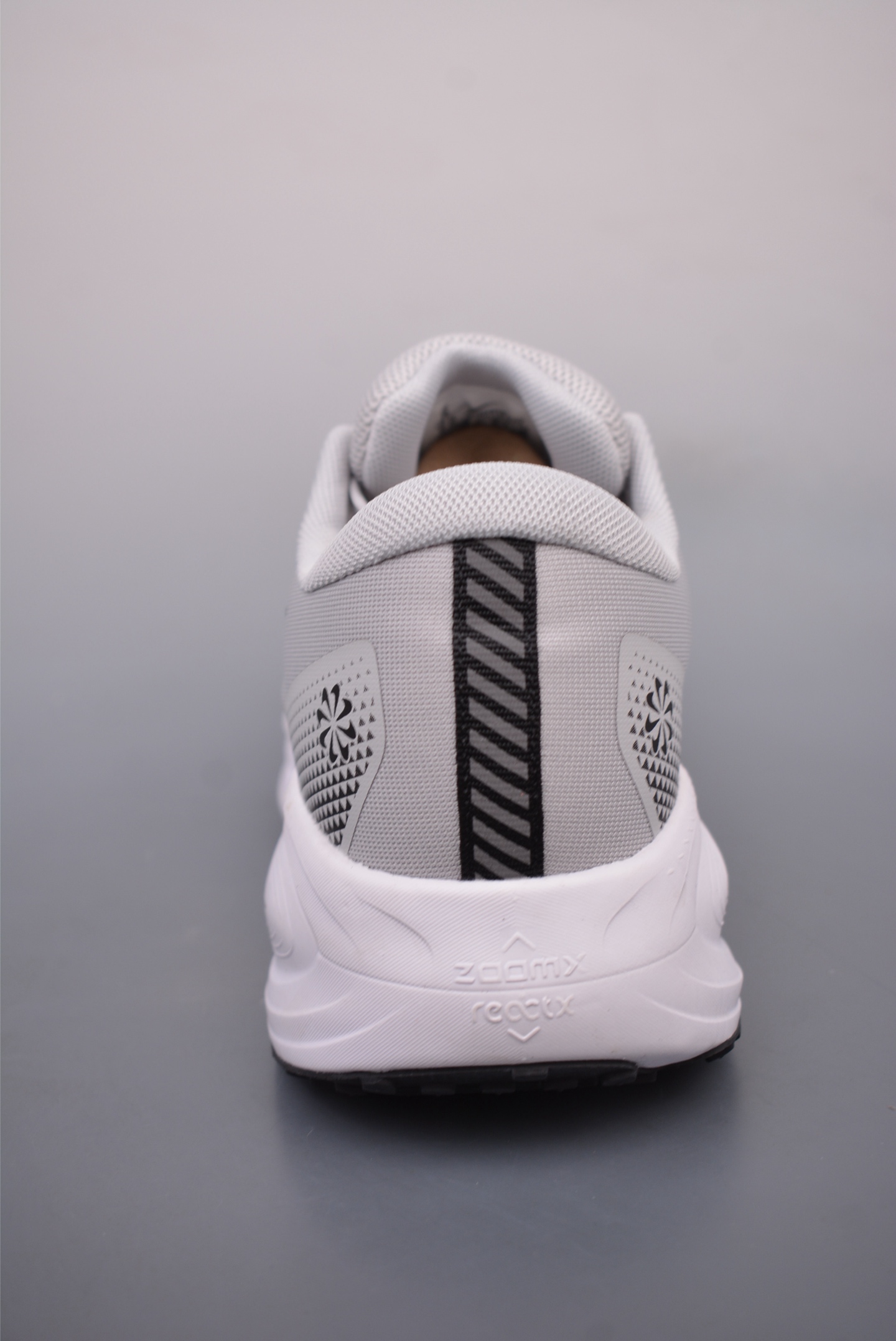 Nike Air Zoom Vomero 18X Grey and Black Hook HM2519-372