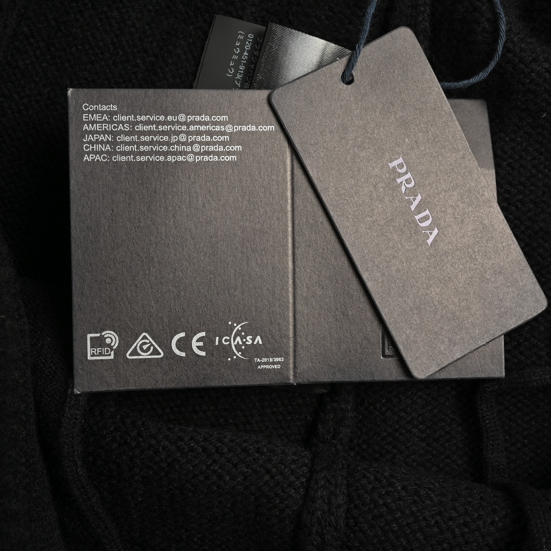 Prada 23Fw cashmere knit trousers