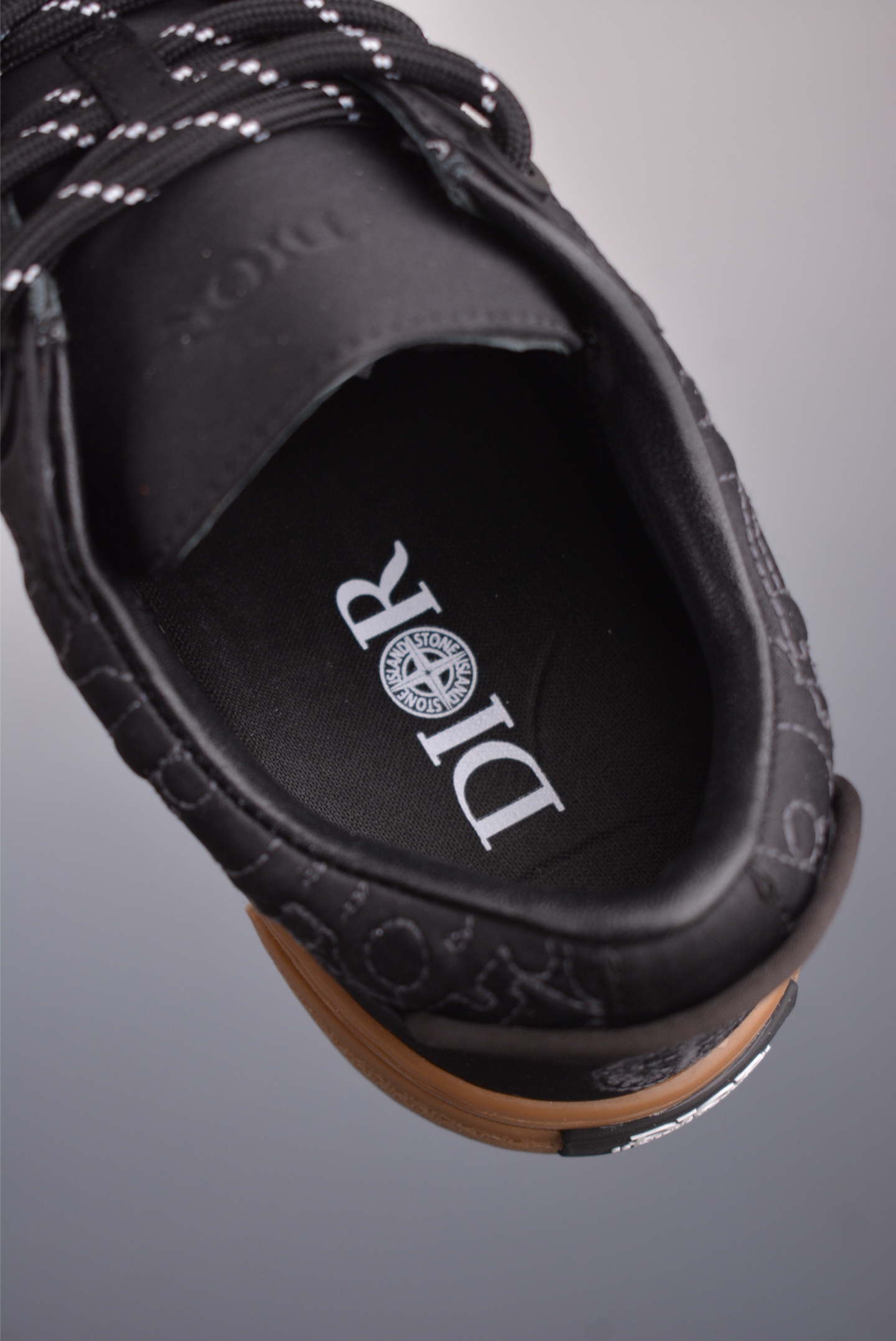 Stone Island x Dior B33 Low Top Sneakers black 3SN303ZAM_H900