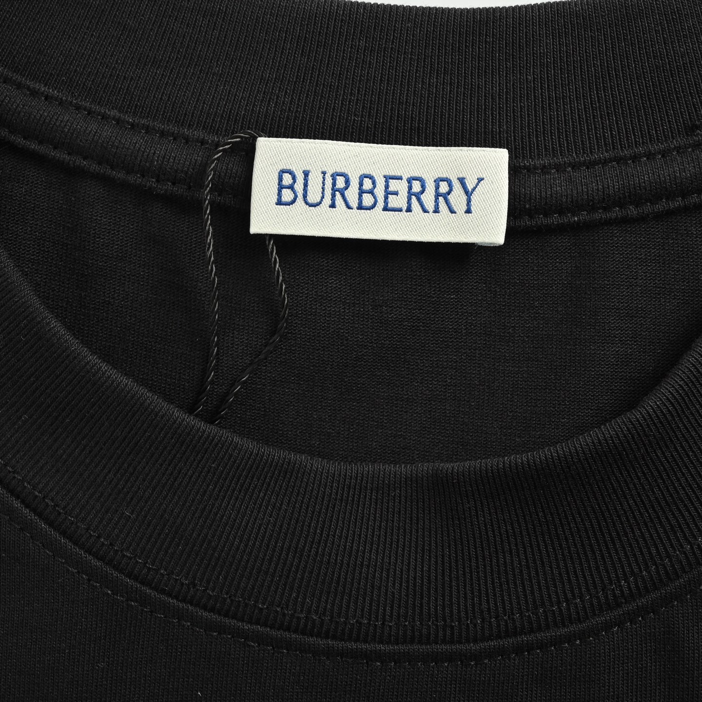 Burberry 25ss short sleeves with dark horse embroidery on the chest