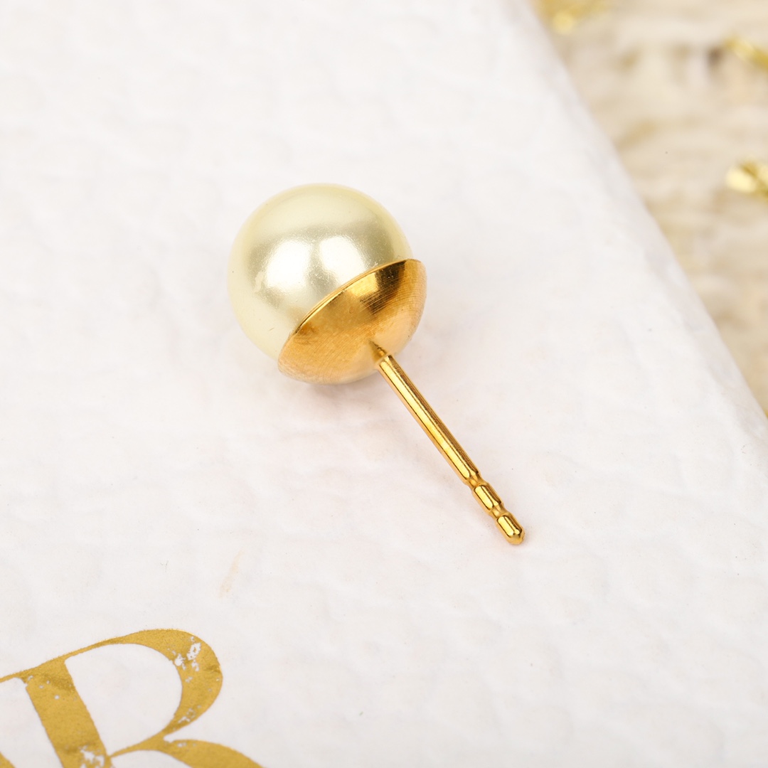 Dior Pearl Hollow Earrings