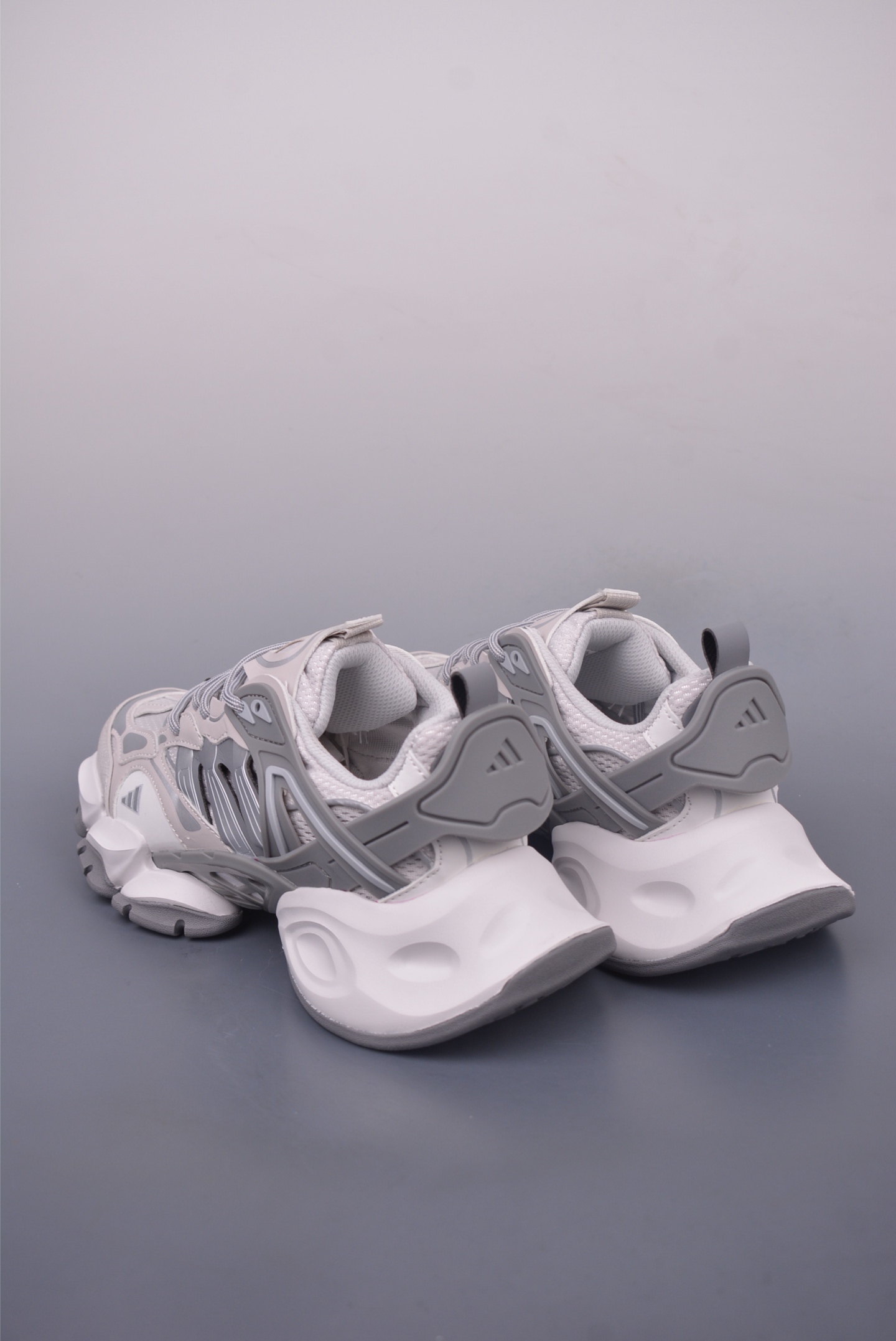 Adidas XLG Runner Deluxe Daddy Shoes Light Gray Silver White IH1583