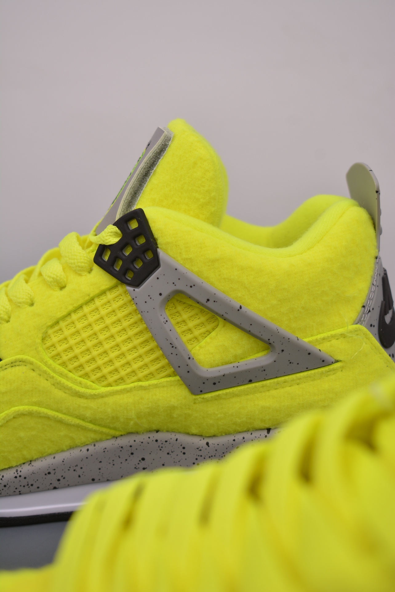 Nike Air Jordan 4 RetroLet’s Play Tennis DV6773-700