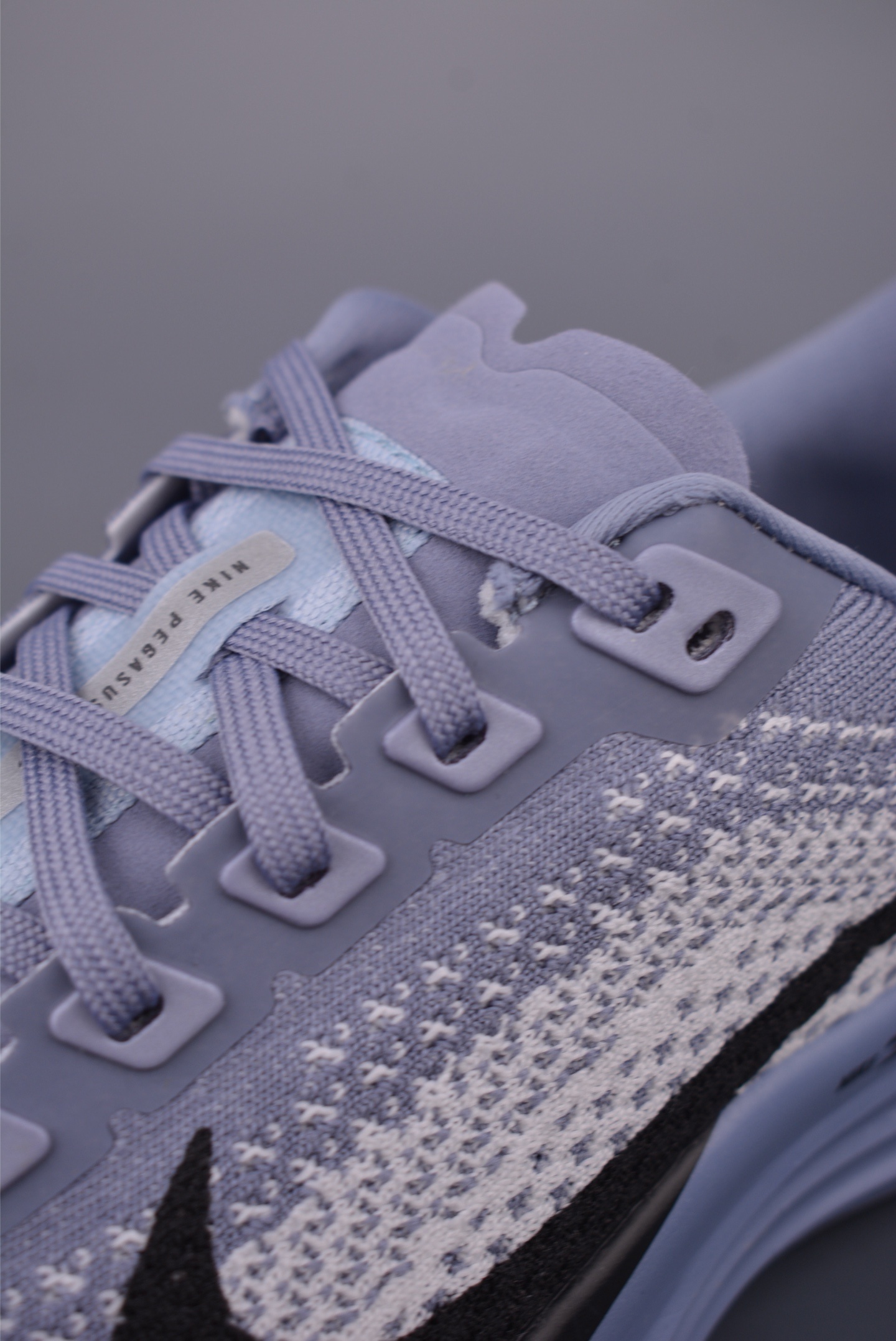 Nike Air Zoom Vomero Plus 