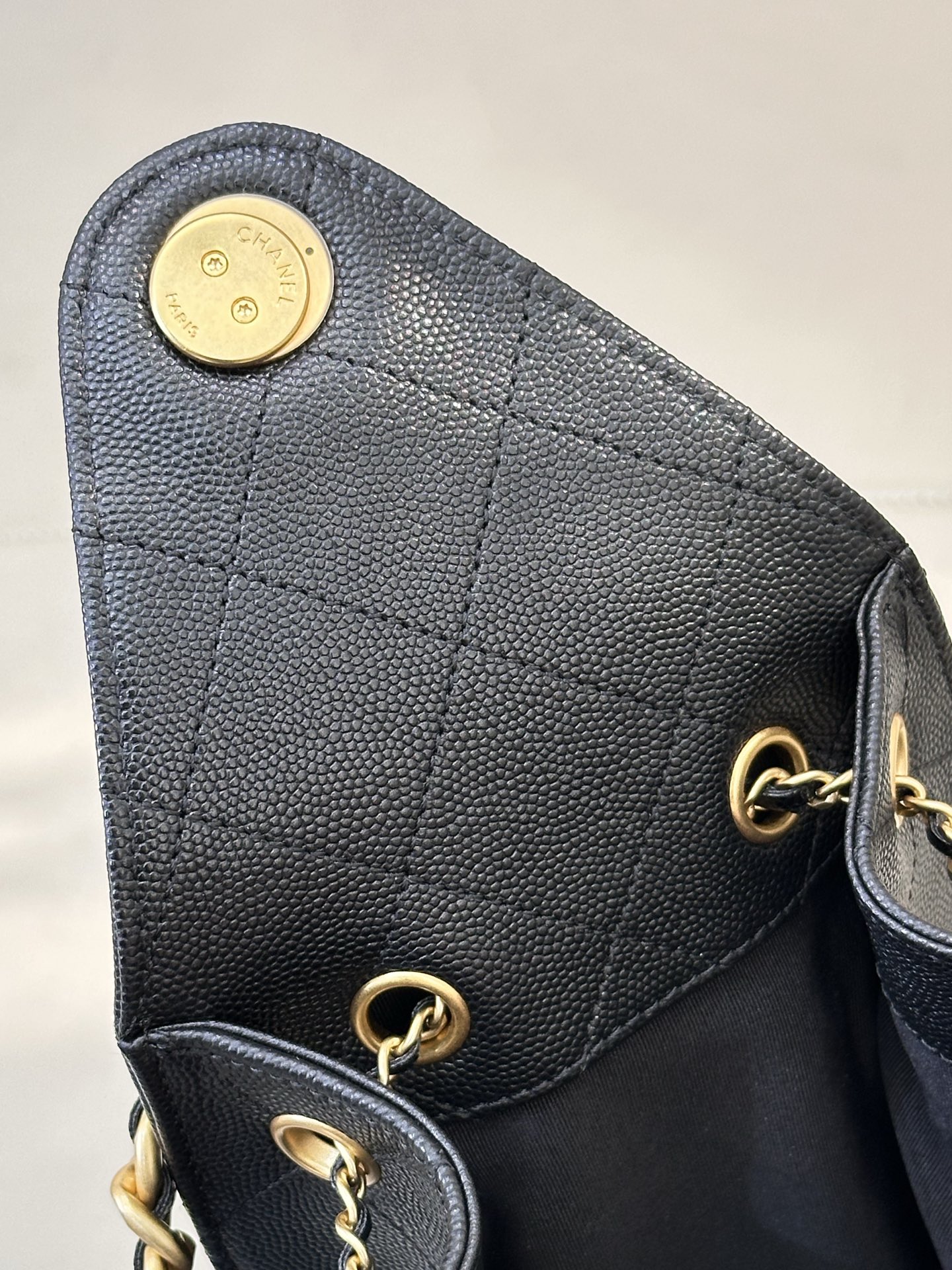 Chanel 25C Early Spring Series hobo 5293