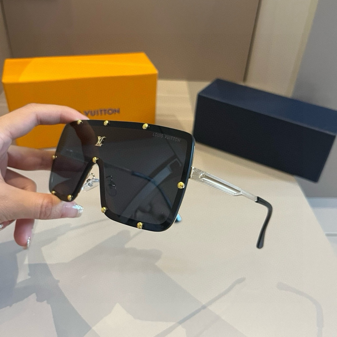 Louis Vuitton Square Frame Sunglasses