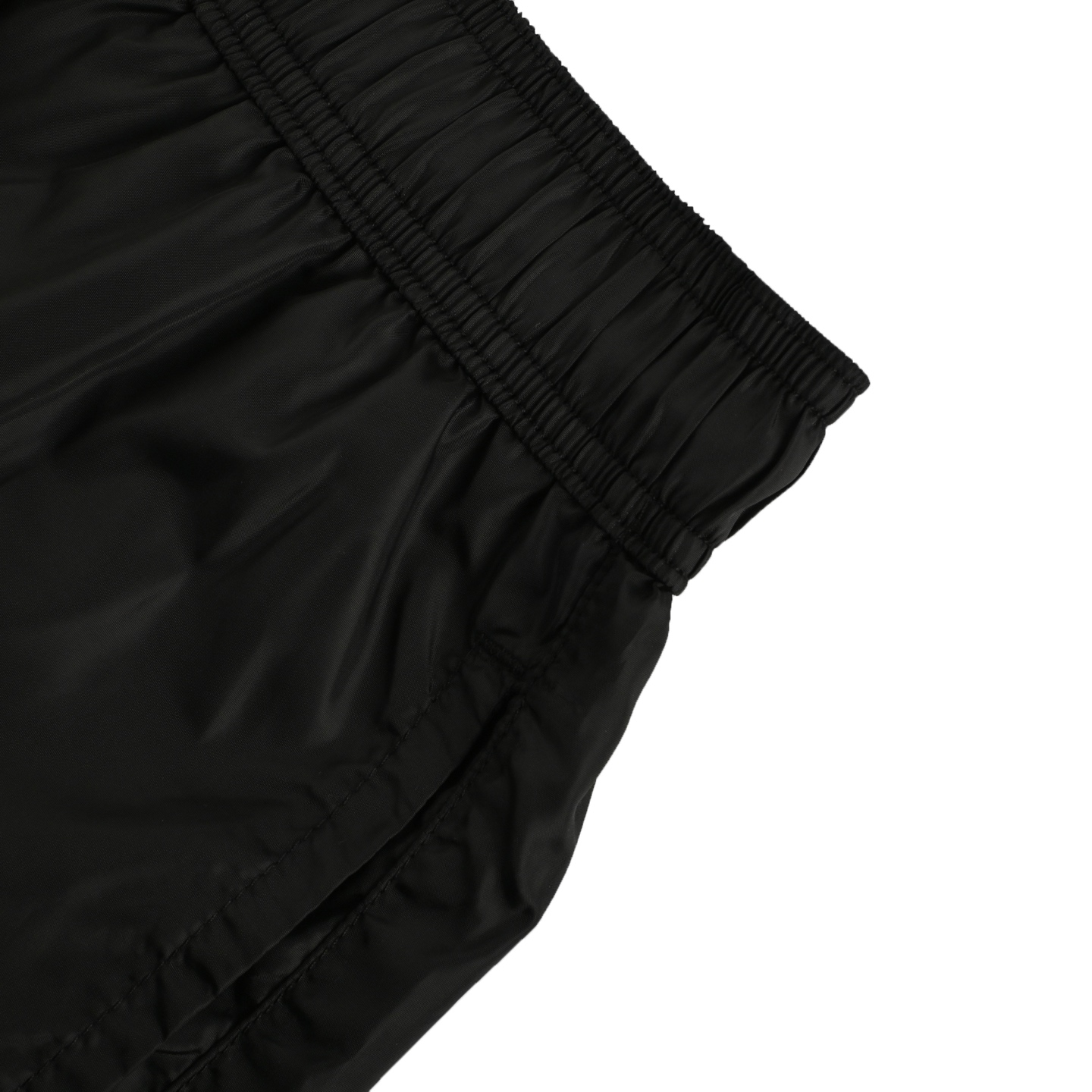 Moncler 25ss side reflective logo print shorts