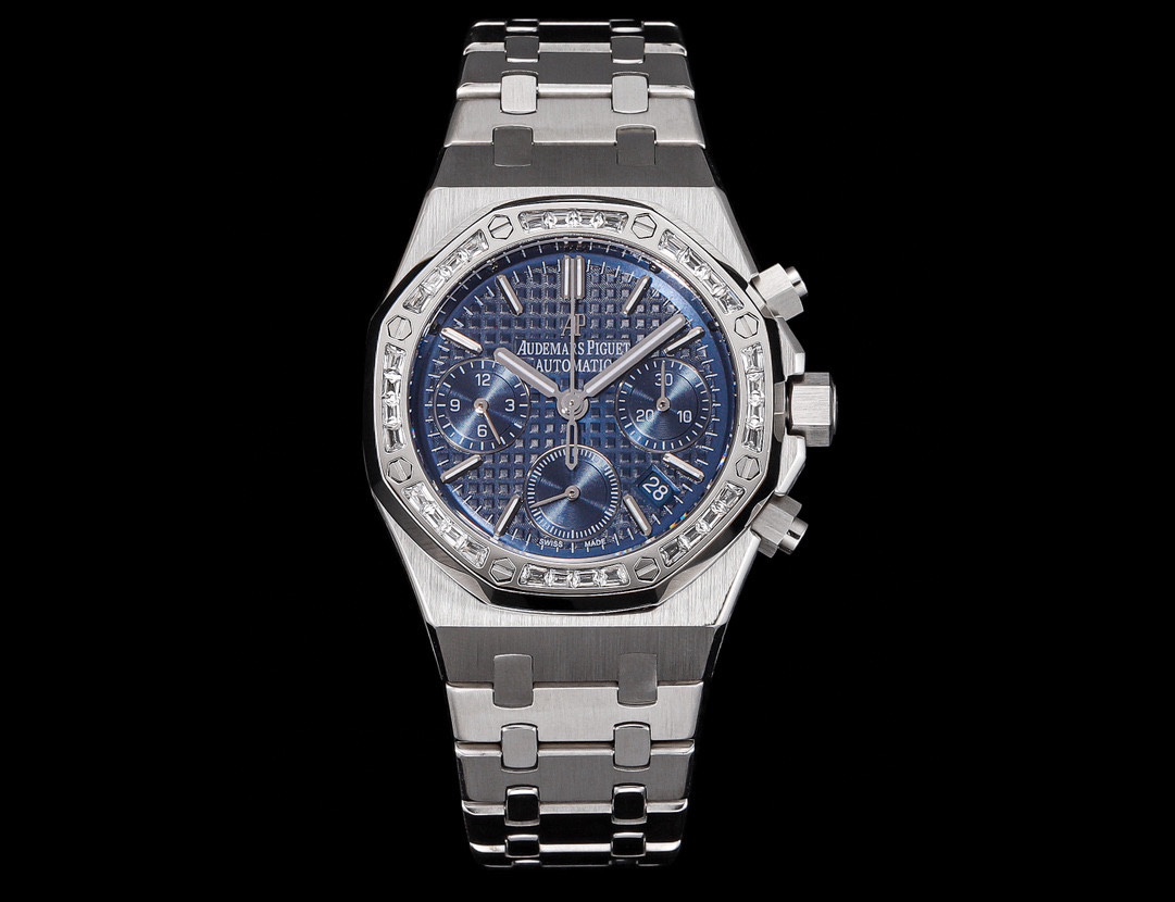 Audemars piguet Royal Oak series 26715BC.ZZ.1356BC.01