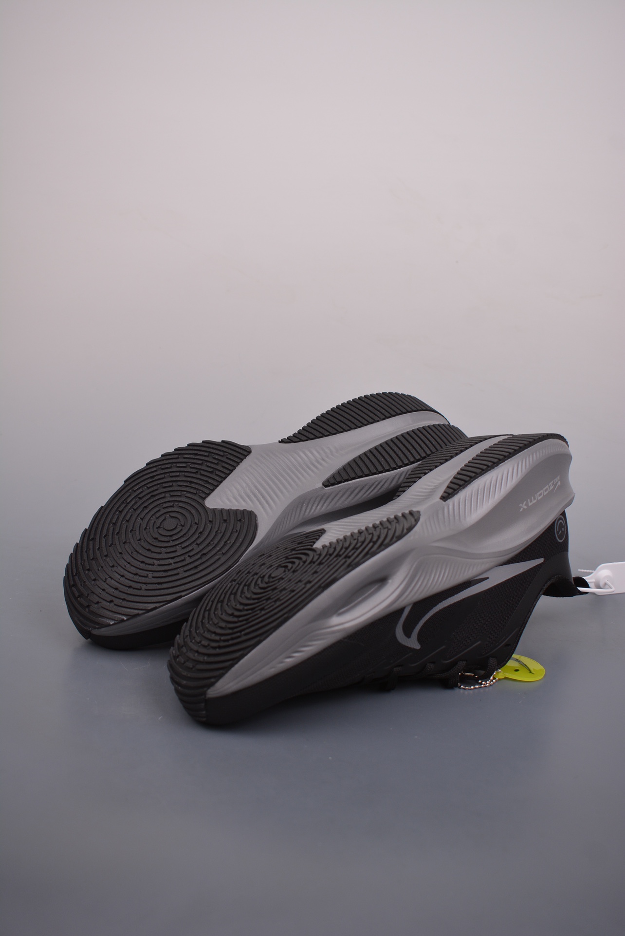 NIKE SB Zoom X Black Grey CK4318-331