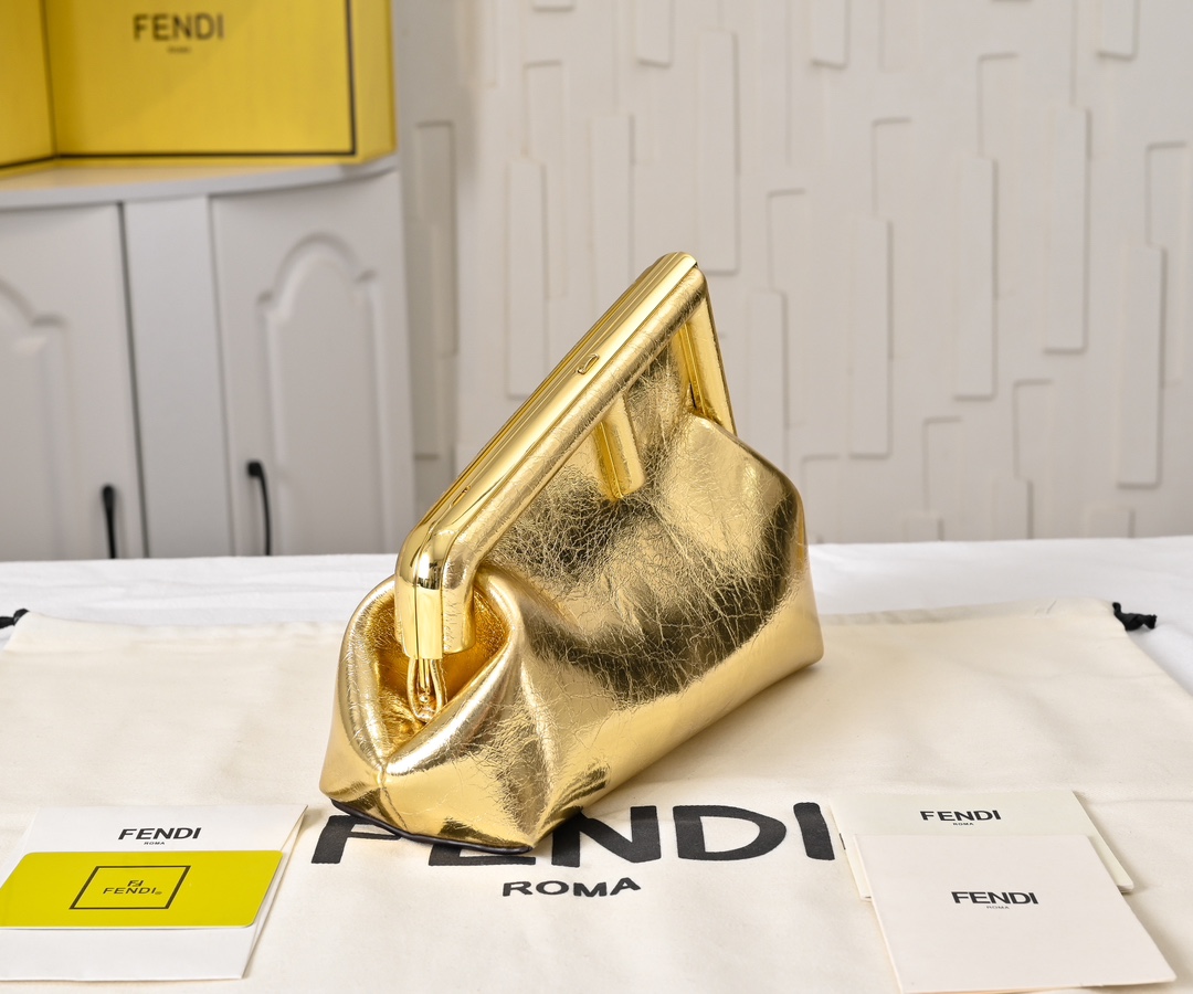 FENDI First Shoulder Bag 80016