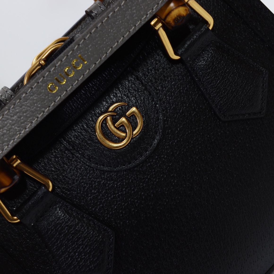 Gucci Diana series bamboo small tote bag 702732 U3ZDT 1073