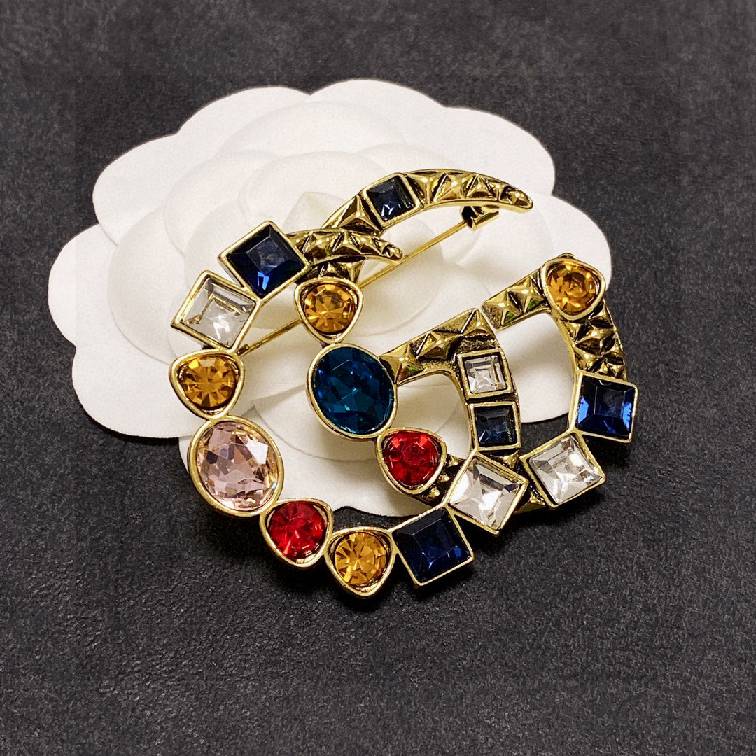GUCCI colorful diamond brooch