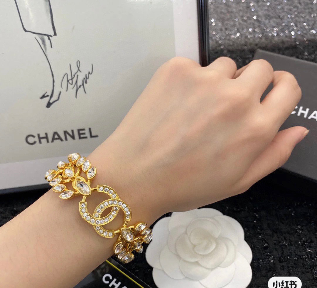 Chanel hollow diamond bracelet