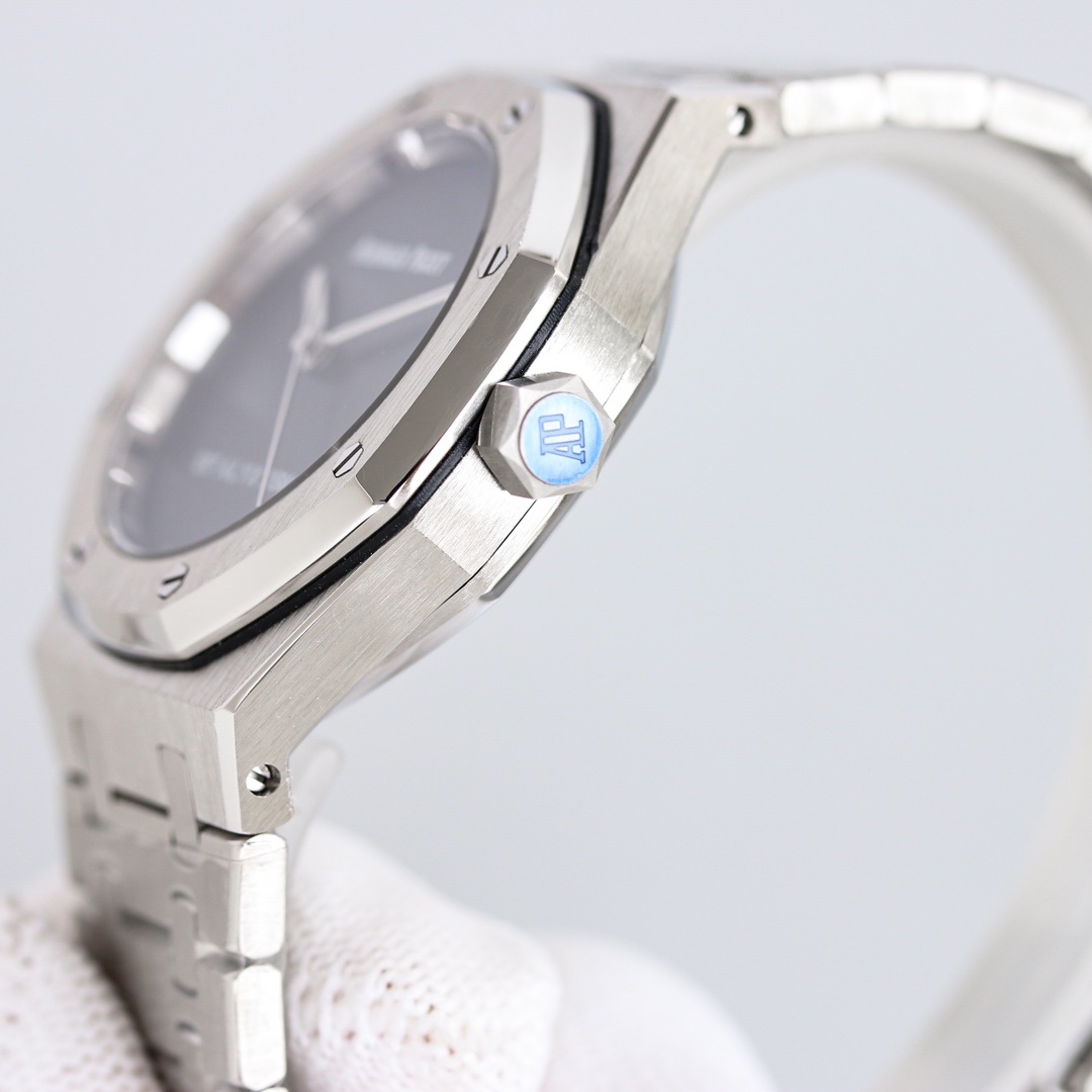 Audemars Piguet Royal Oak 15550BA.OO.1356BA.02