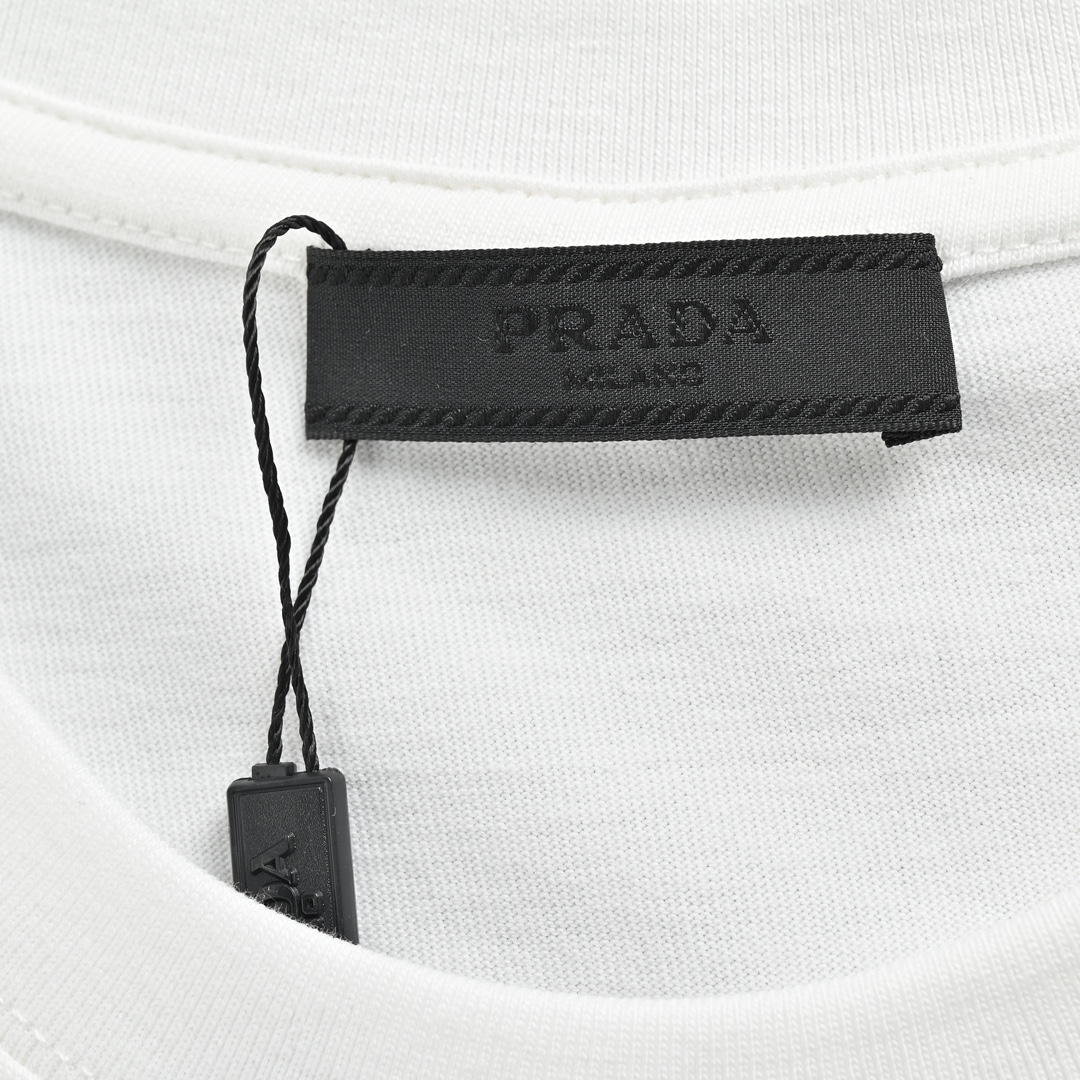 Prada 24ss embossed logo short sleeves