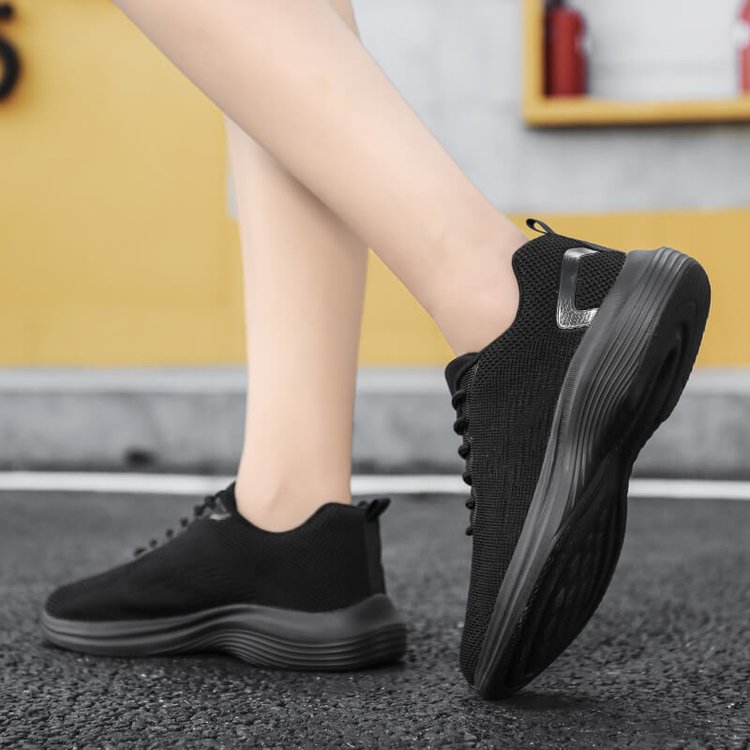 Women's Flying Woven Fashion Casual Sneakers