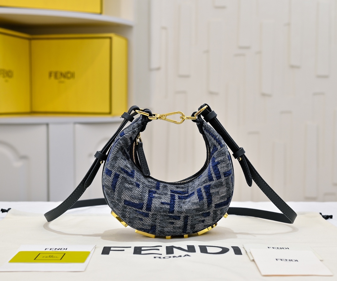 FENDI gray underarm mini bag 2186