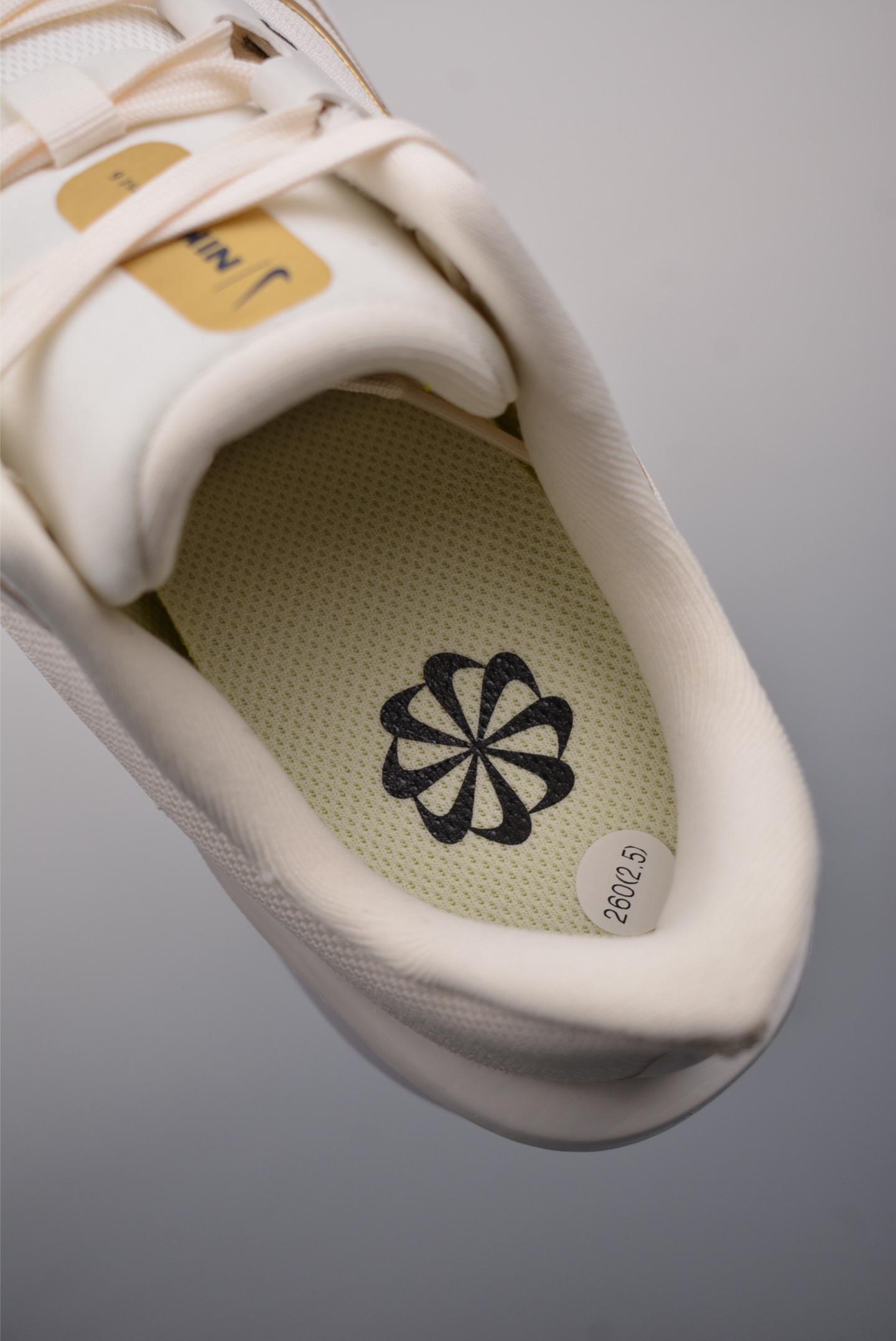 Nike Zoom Quest 6 Mesh Beige White Gold FD6034-003