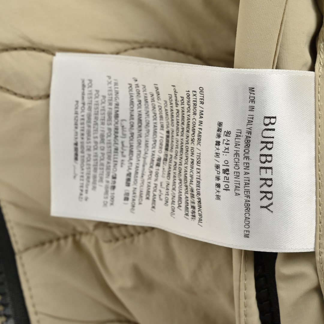 Burberry 24Fw Warhorse Embroidered Quilted Zip Hooded Puffer Jacket