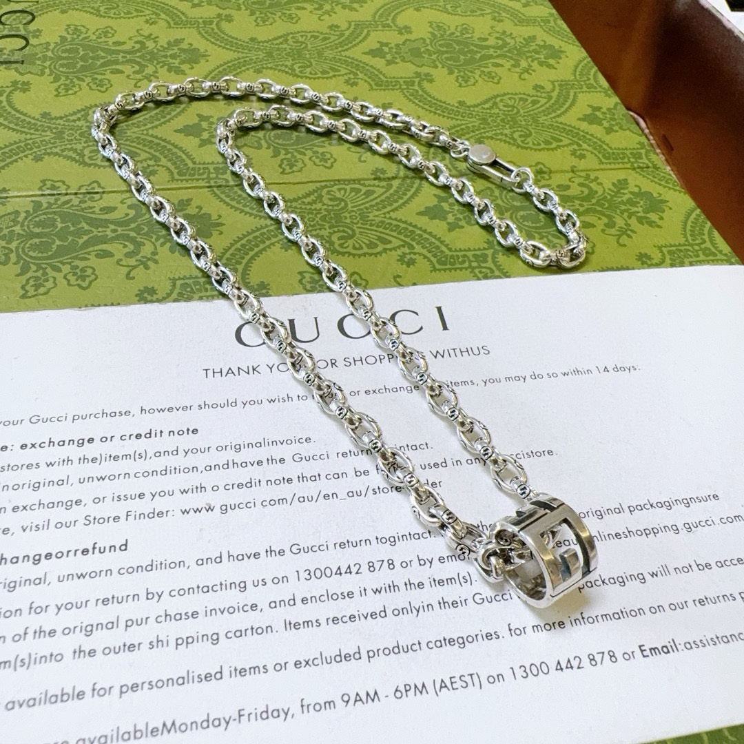 Gucci Anger Forest Series GG hollow ring chain necklace