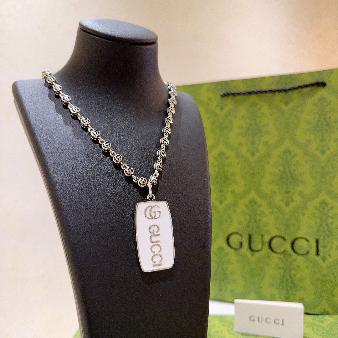 Gucci Anger Forest series GG white square necklace