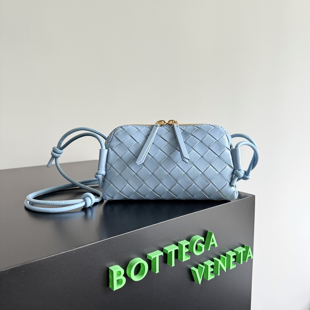 Bottega Veneta Concert Pouch Mini Bag 794258