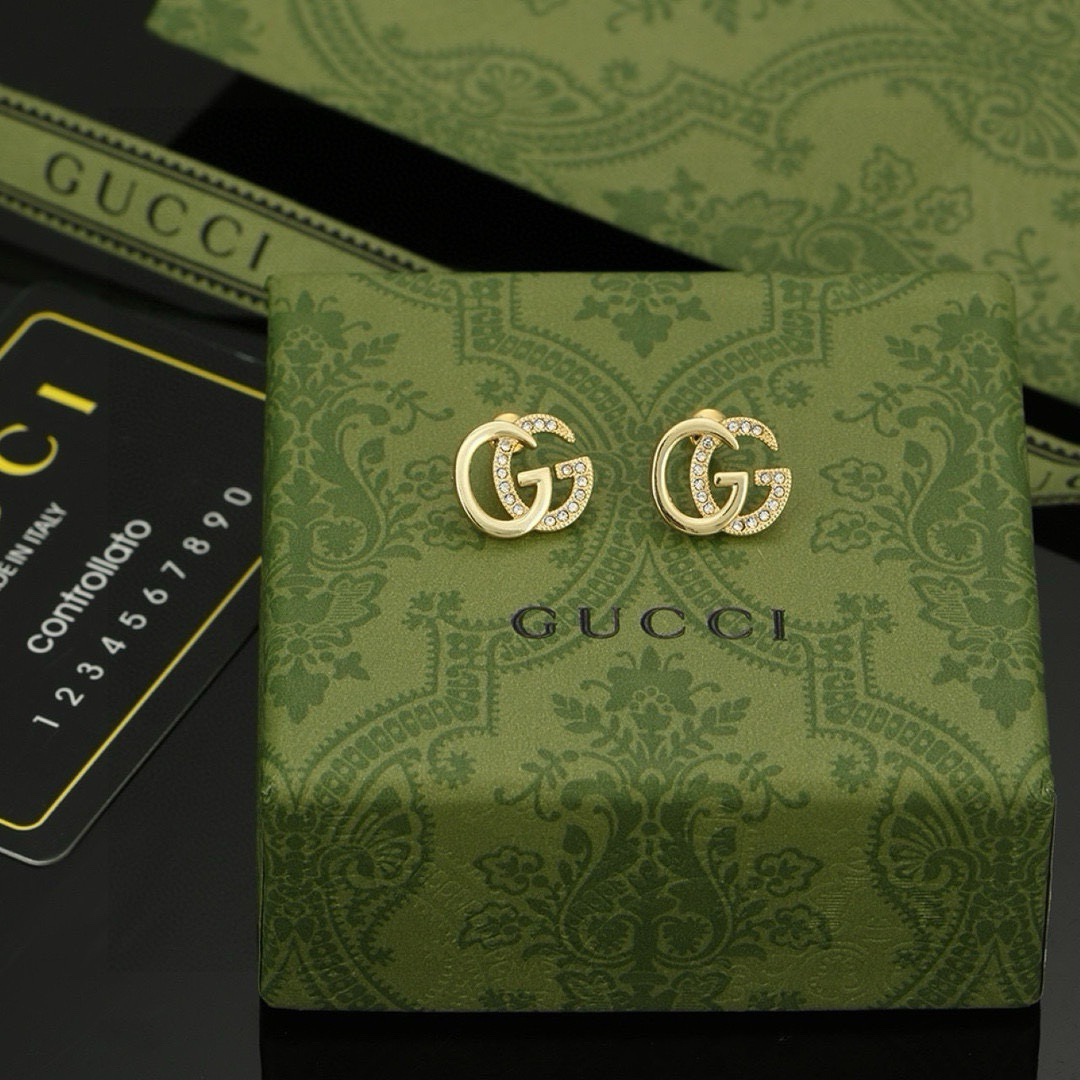 GUCCi GG diamond earrings