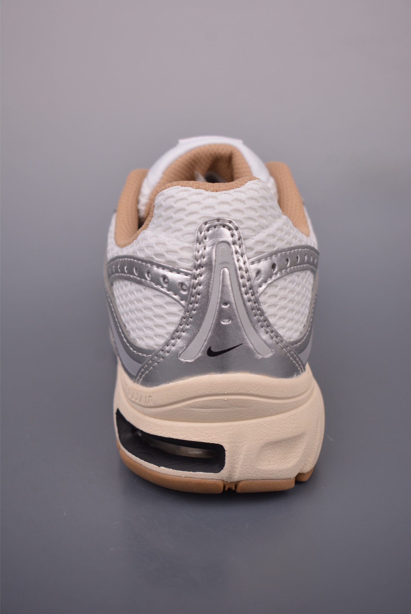Nike Air Max Moto 2K 