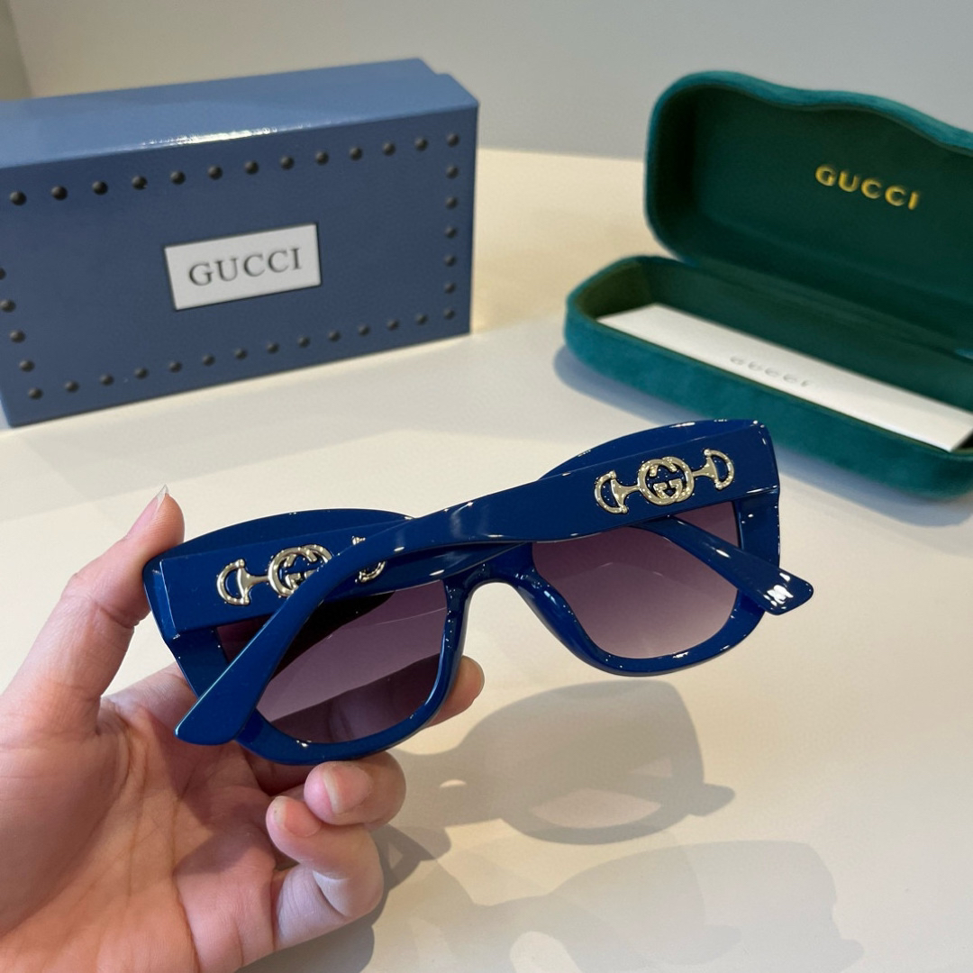 Gucci Round Frame Sunglasses