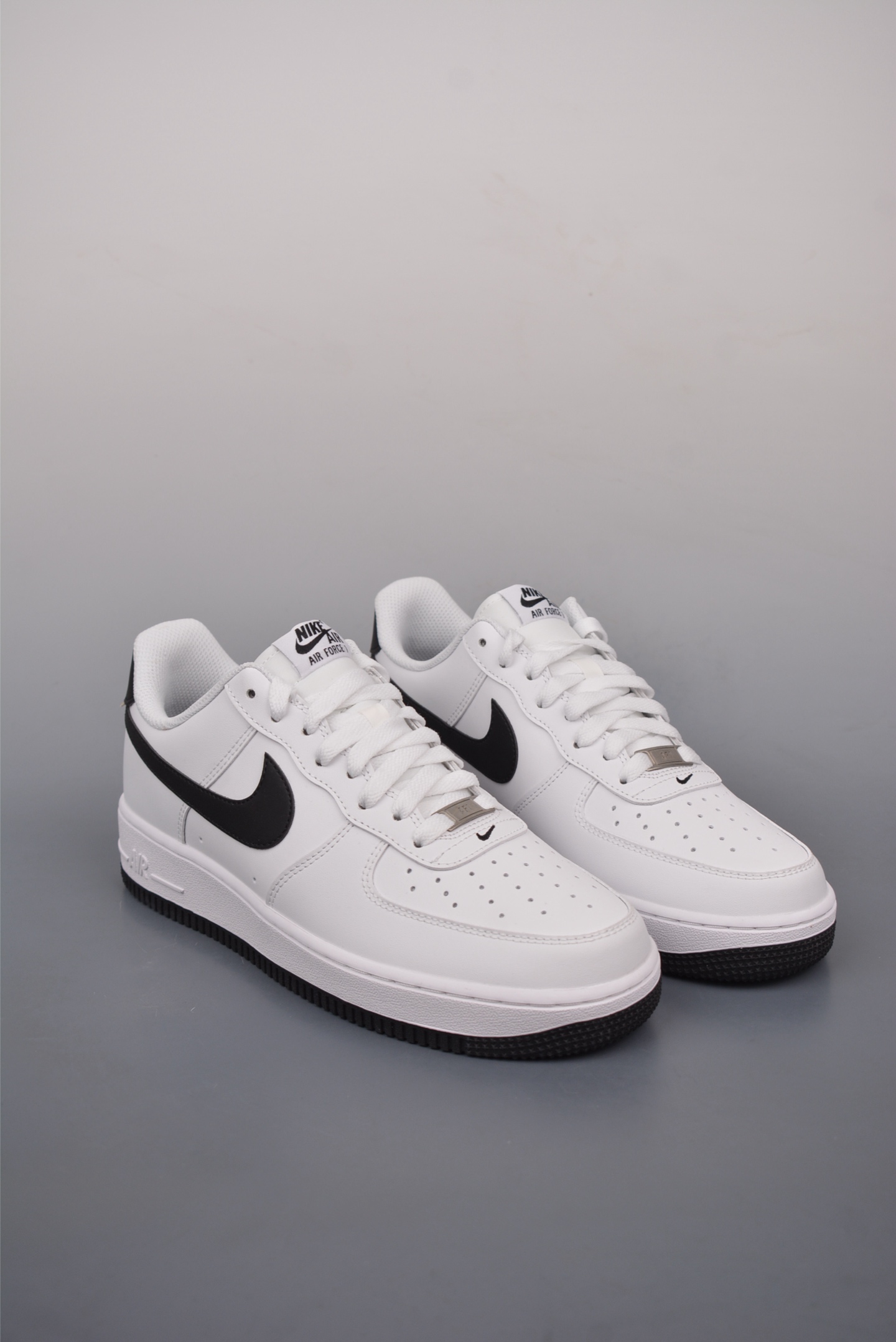 Nike Air Force 1’07 LowWhiteBlack FQ4296-101