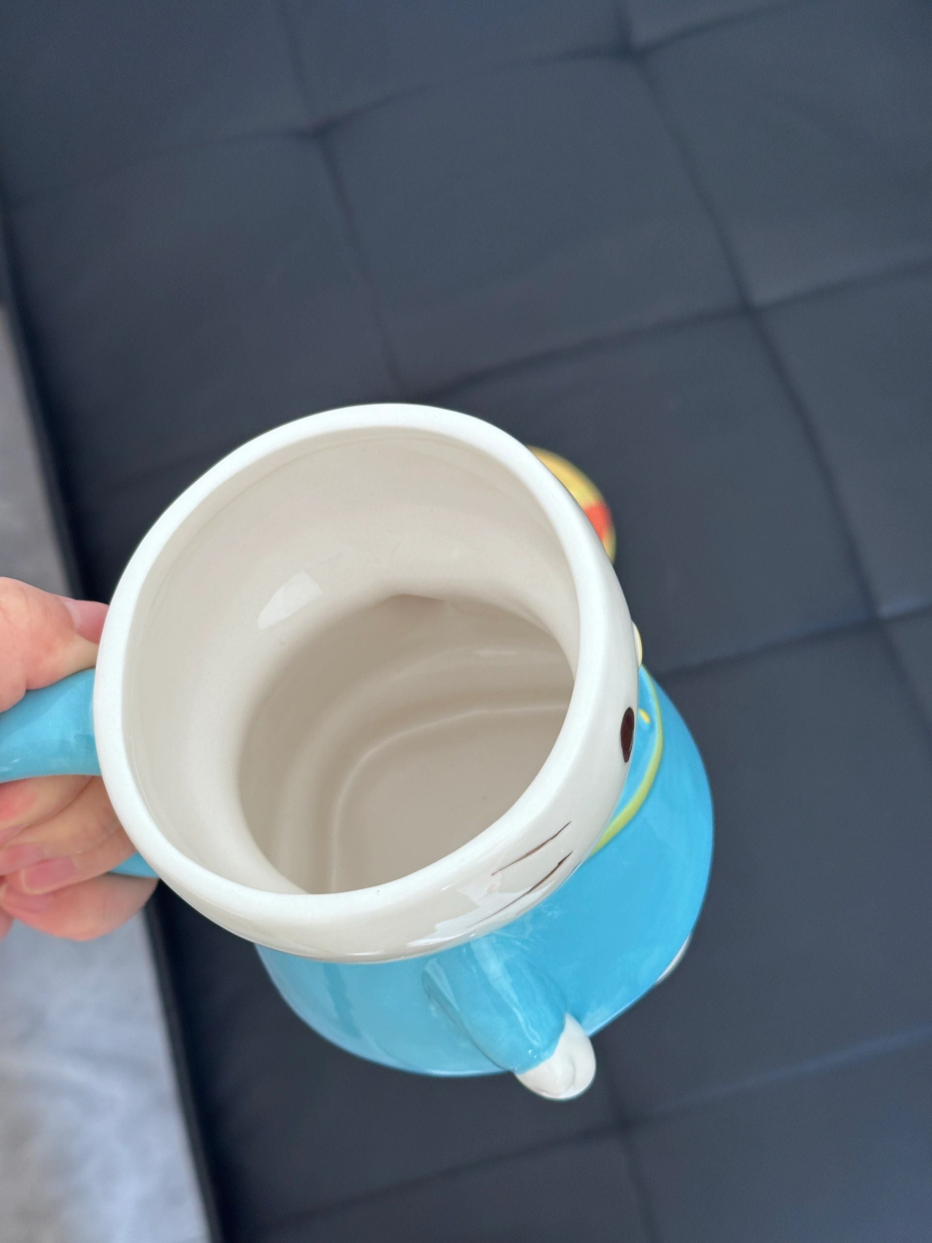 KT Shaped Mug Cute Ceramic Coffee Mug with Lid