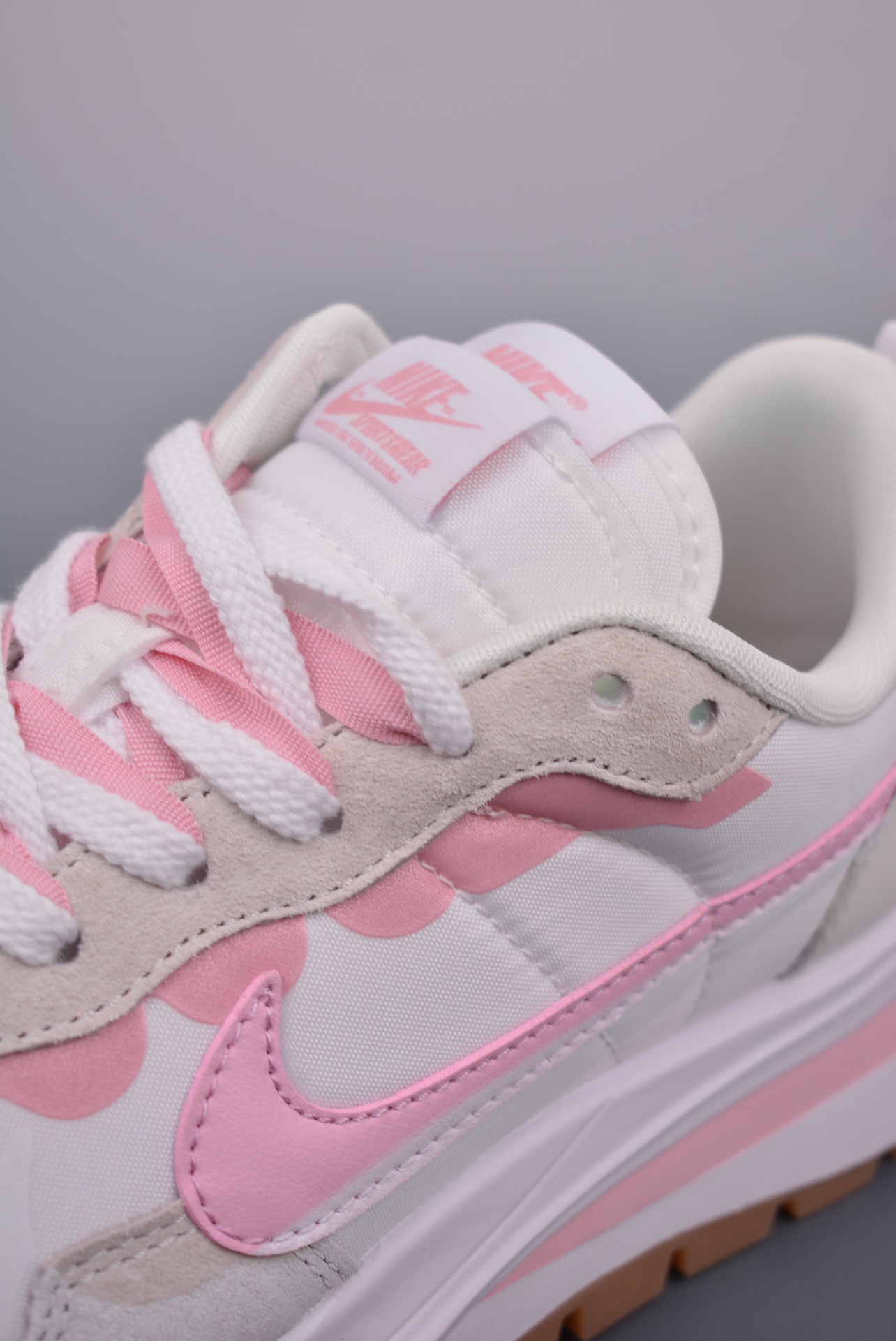 Sacai x Nike VaporWaffle 3.0 Beige Pink DD1875-116