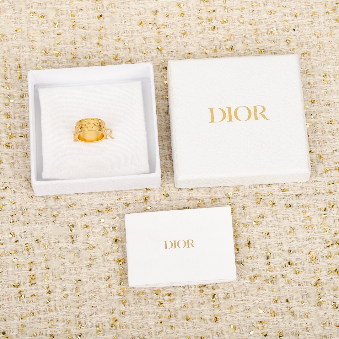 Dior Bee Pearl Ring