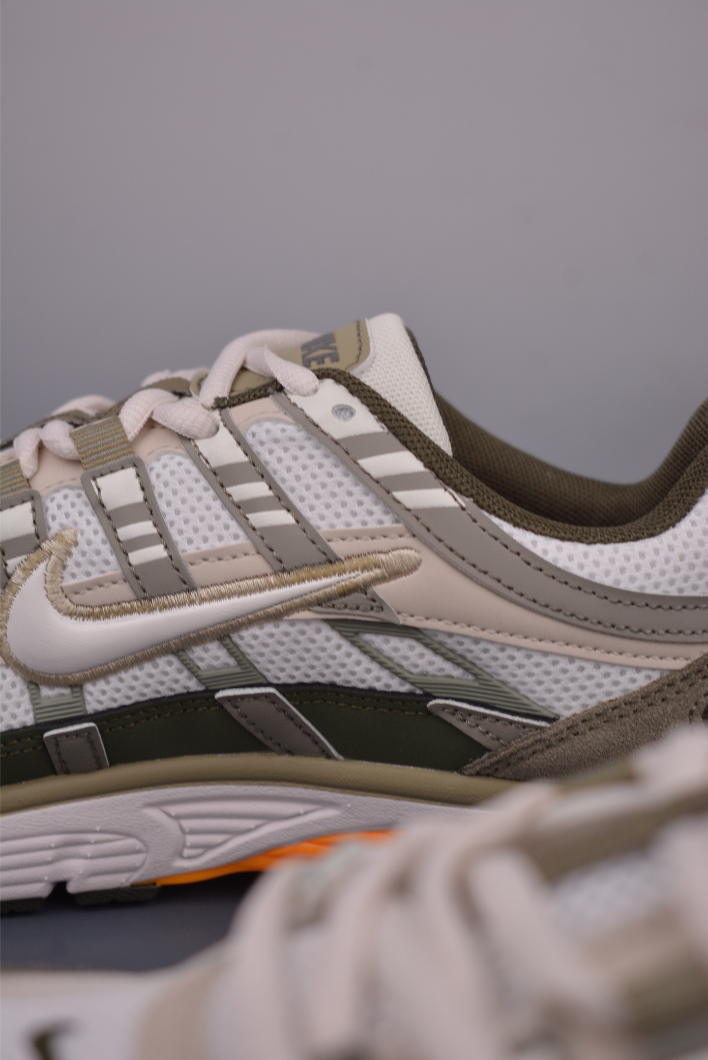 Nike P-6000 Premium 