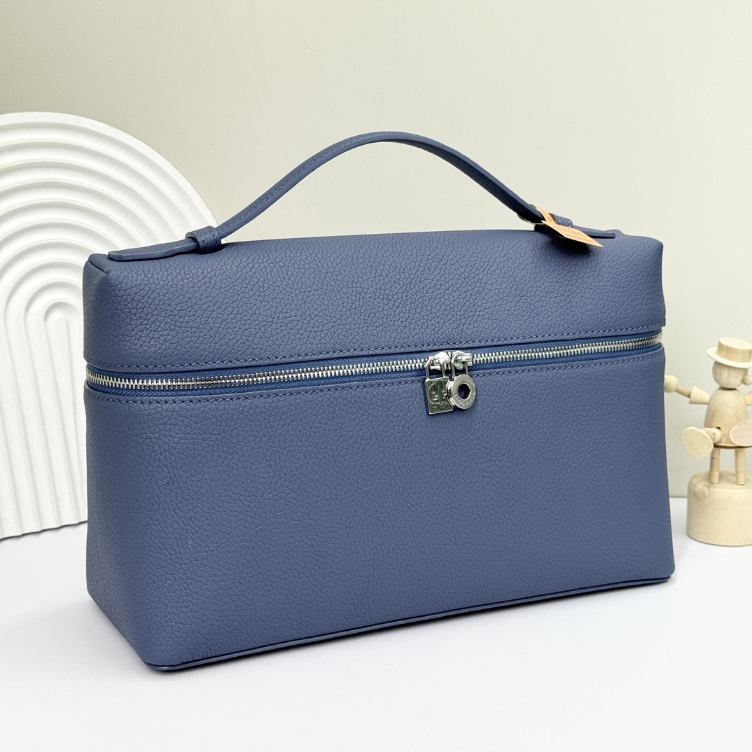 Loro Piana Extra poet L27 Clutch FAI8511
