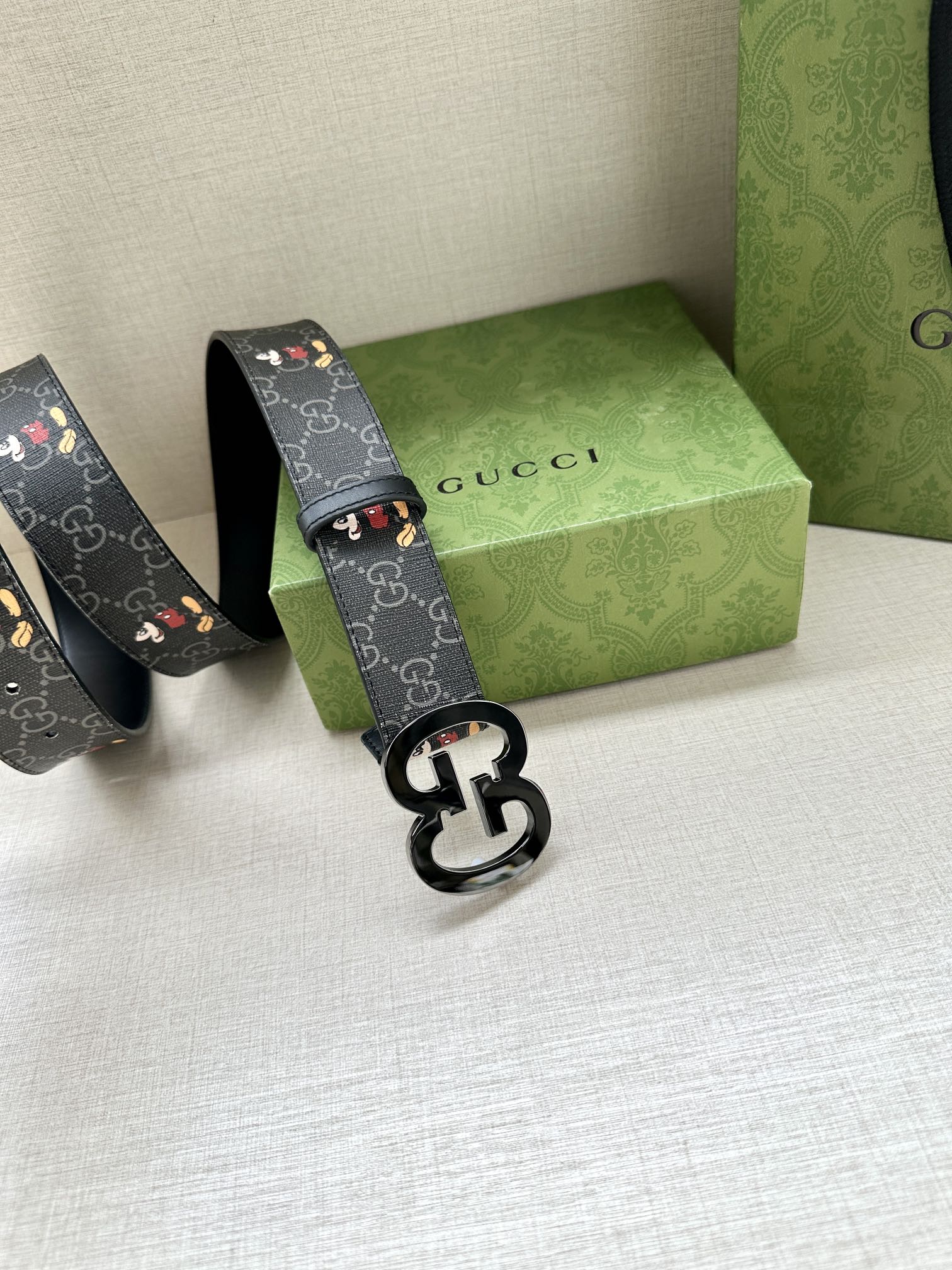 Gucci Mickey Mouse print double-sided leather belt width 4.0CM