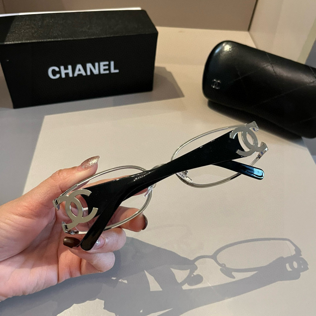 Chanel round frame sunglasses