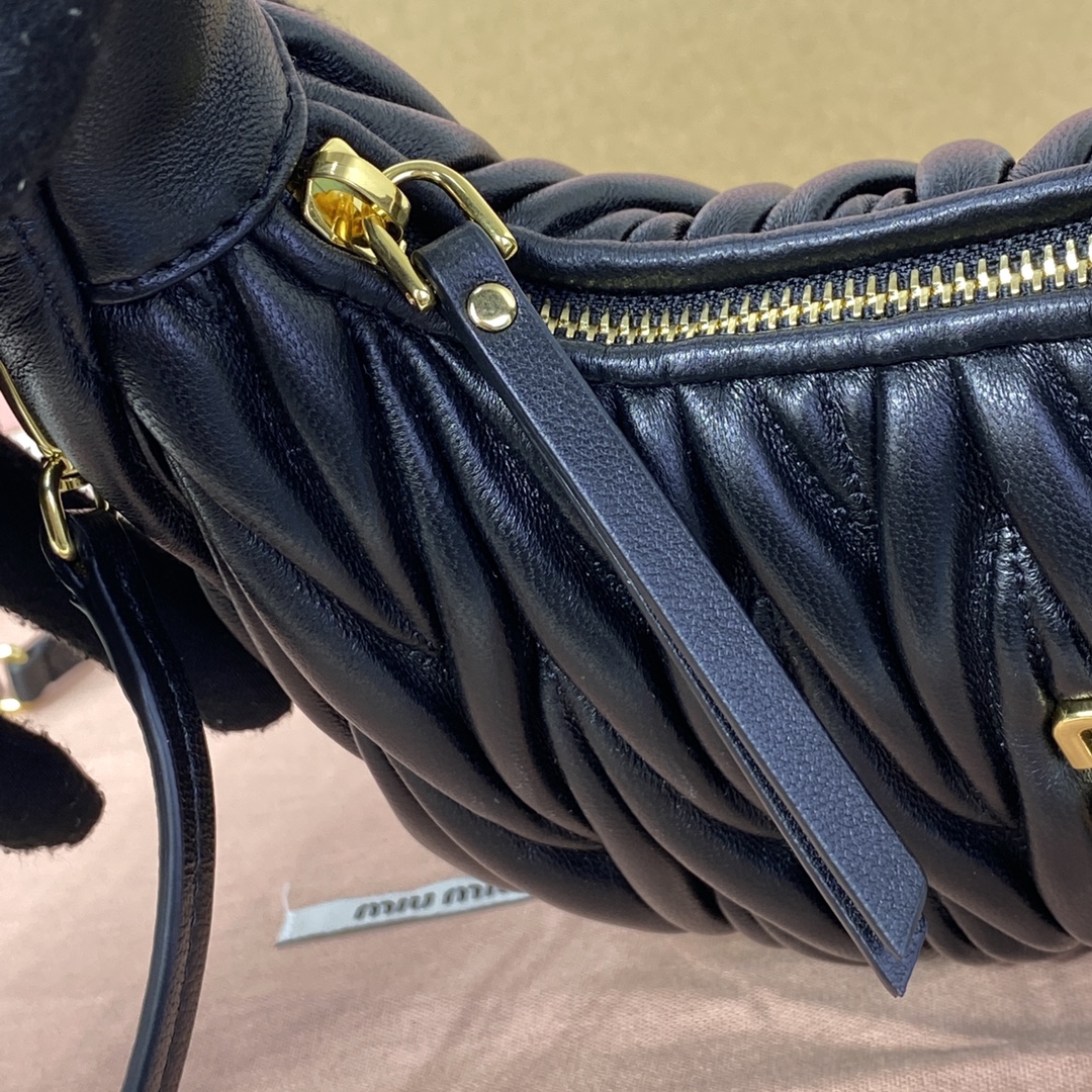 Miu Miu Wander Small Bag 5BC125