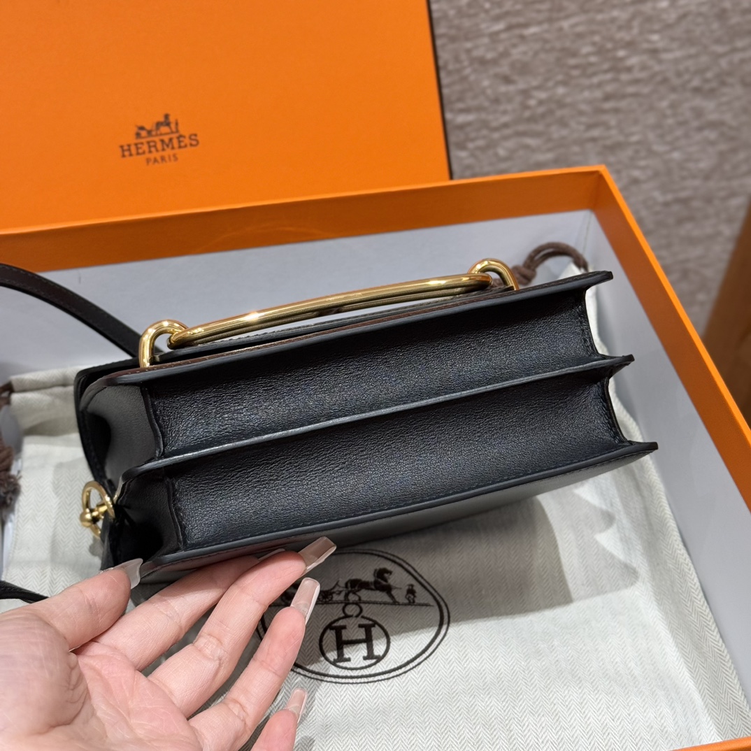 Hermès Roulis 89Noir Handbag (Handmade to Order)