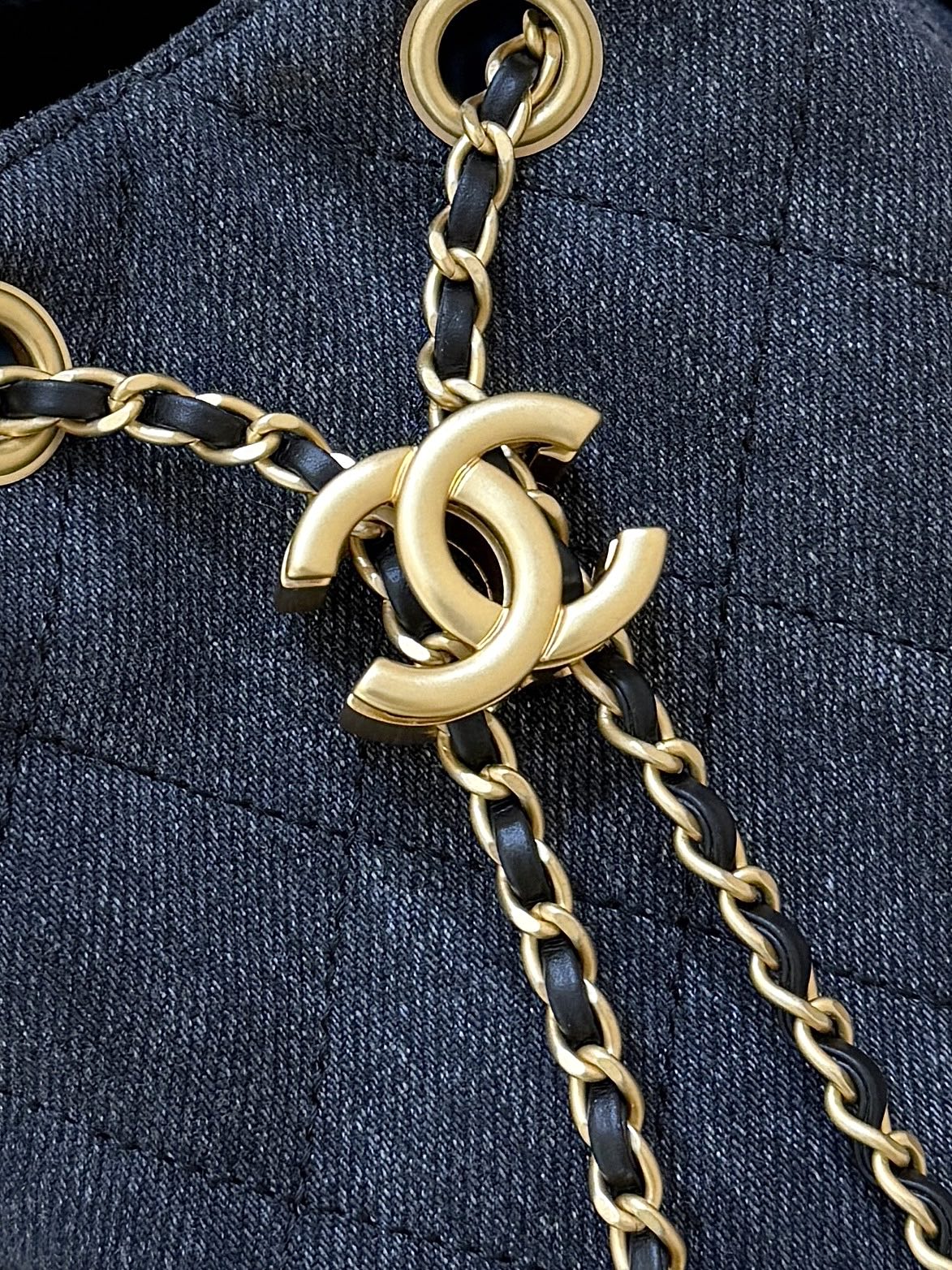 Chanel 25S Spring/Summer Collection Denim Handbag AS5293 00138