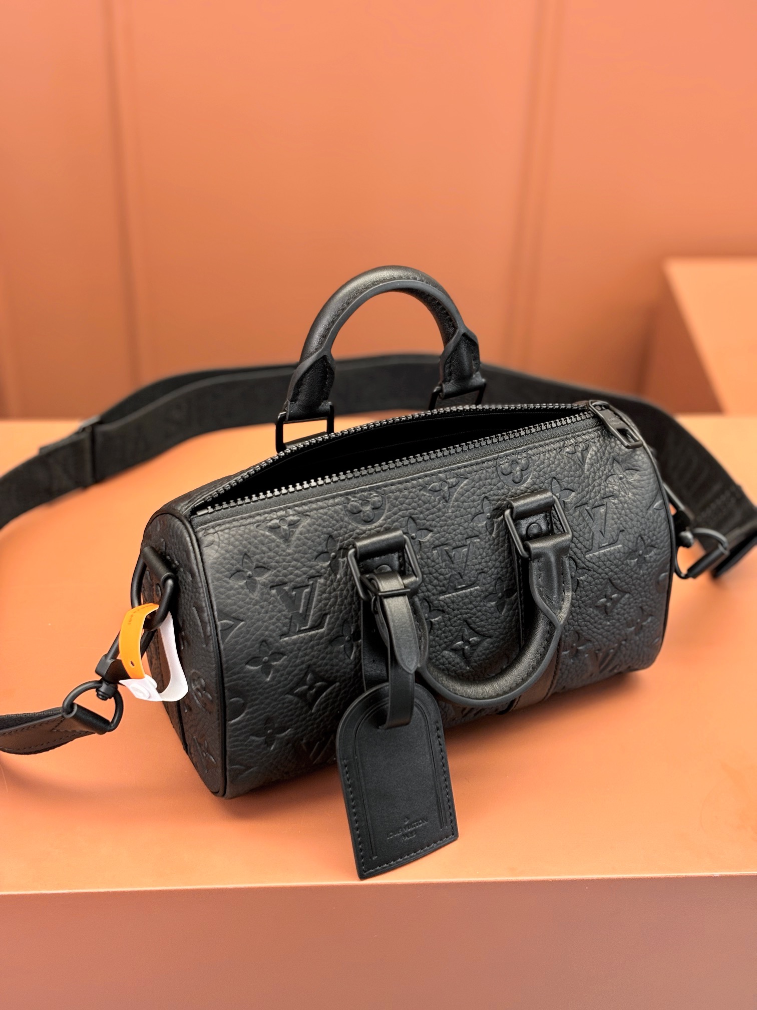 Louis Vuitton KEEPALL BANDOULIÈRE 25 Handbag M20900