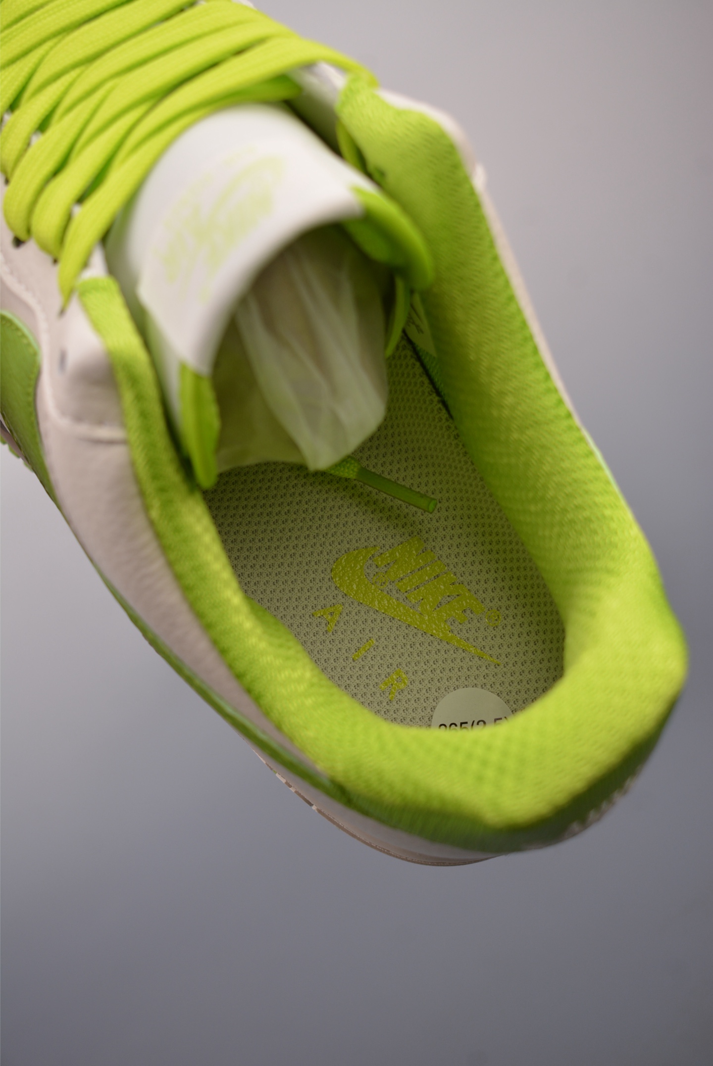 Nike By You Air Force 1'07 Low Retro SP Leather Off-White Green PR0026-312