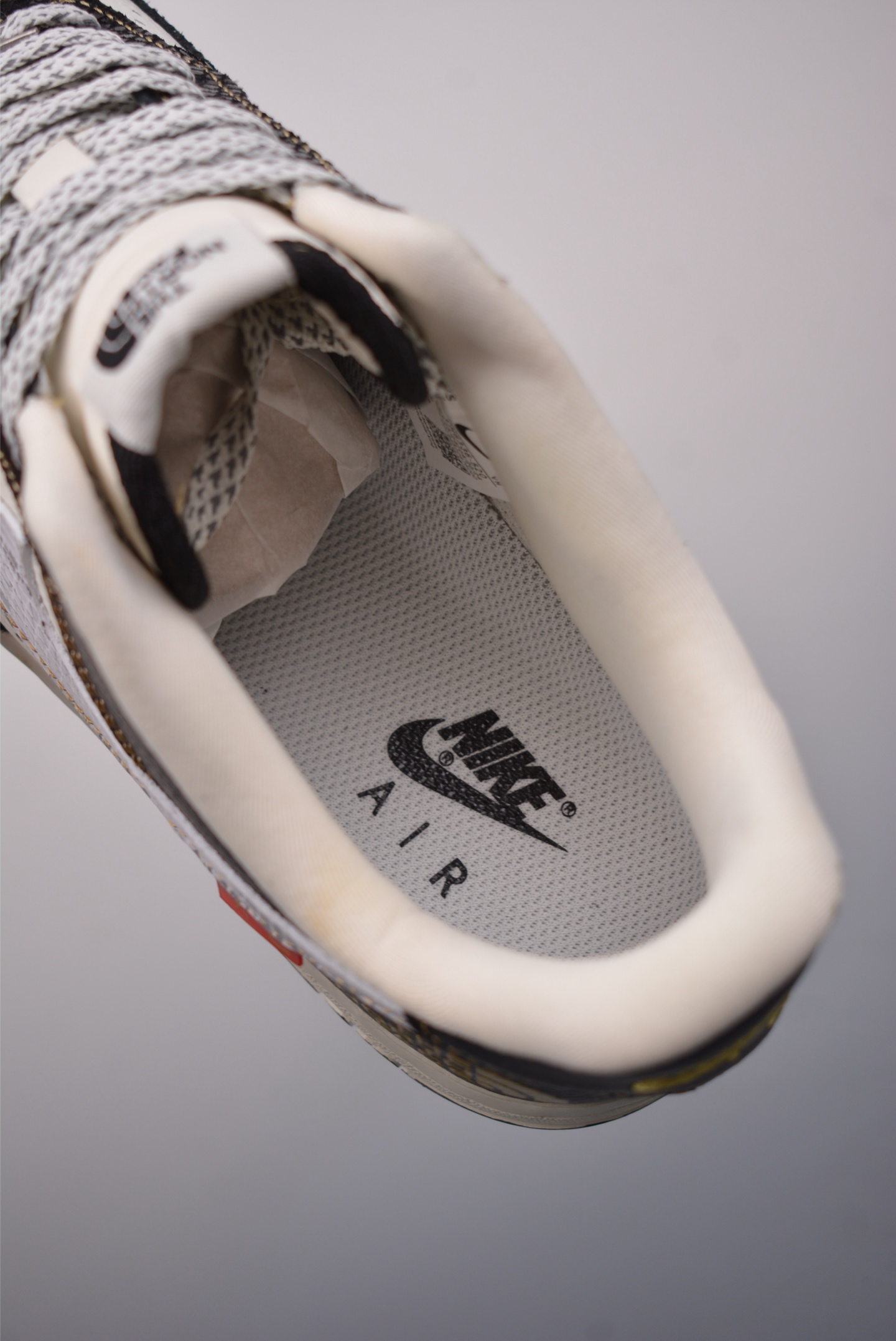 Stussy x Nike Air Force 1´07 Low Year of the Snake black and white embroidery HH7518-034