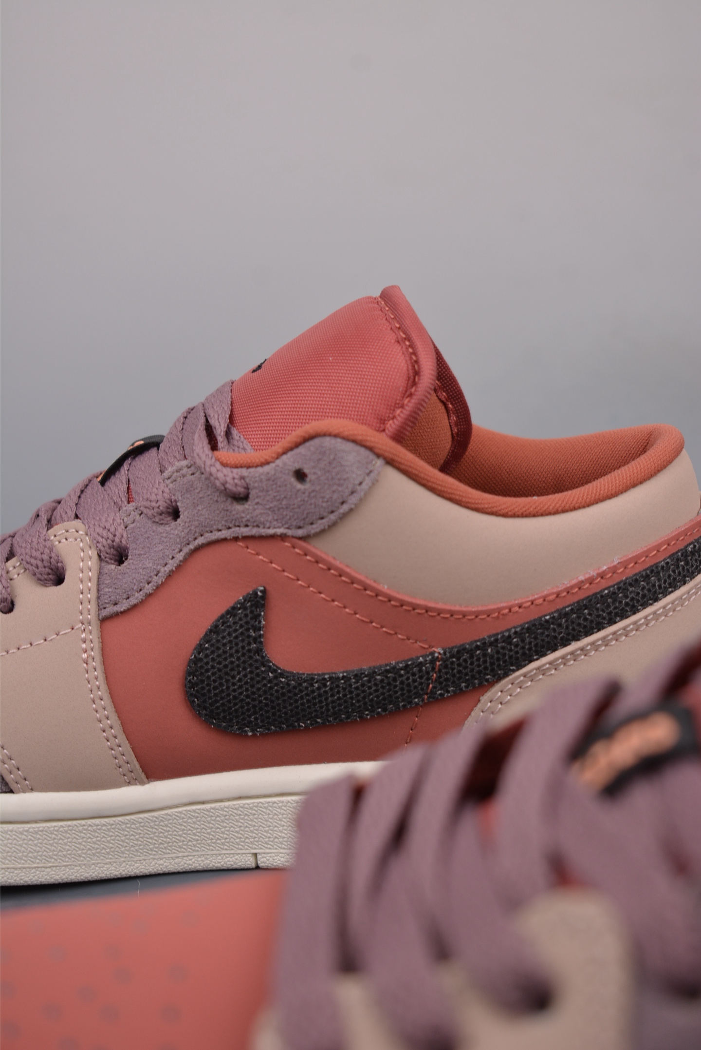 Nike Air Jordan Retro 1 Low GS Canyon Rust DC0774-602