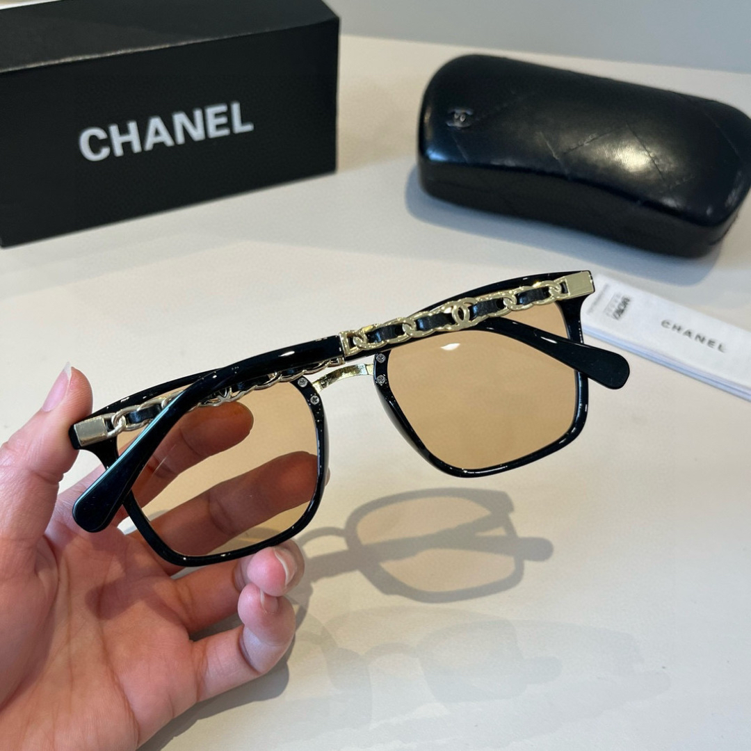 Chanel round frame sunglasses