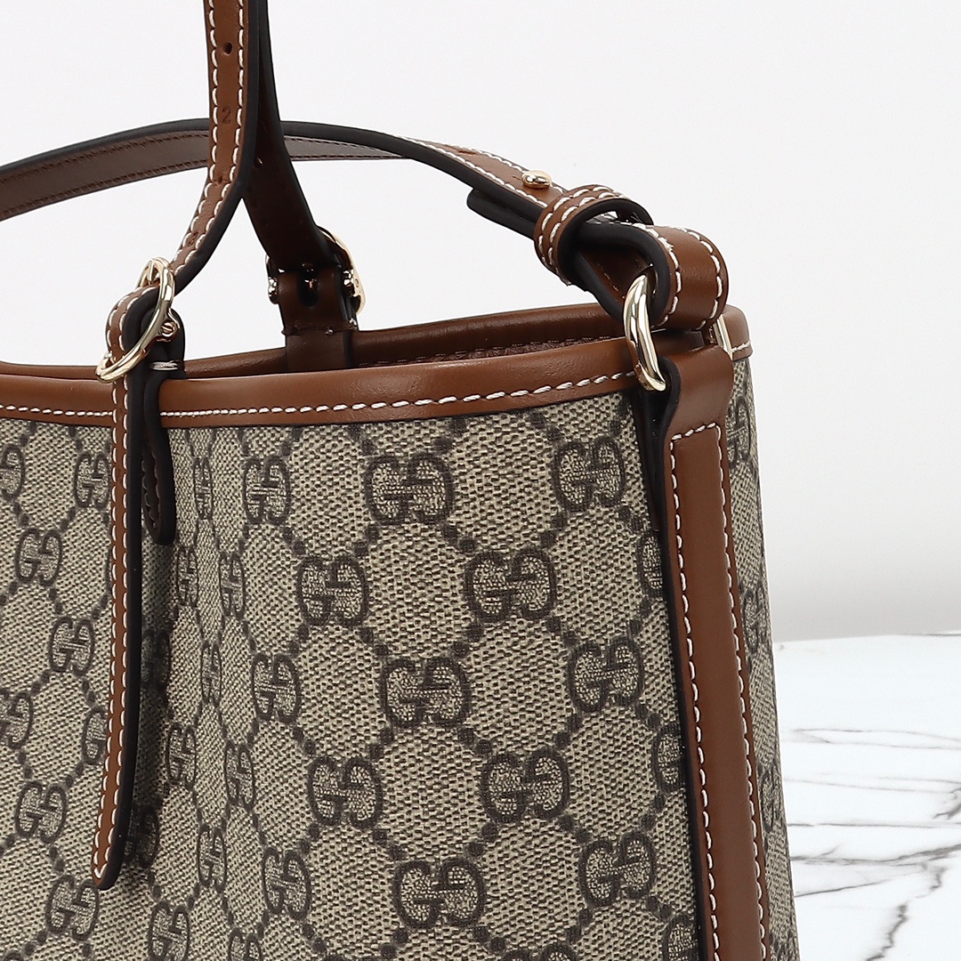 Gucci GG Emblem medium tote bag ‎815214 FAD6L 9758